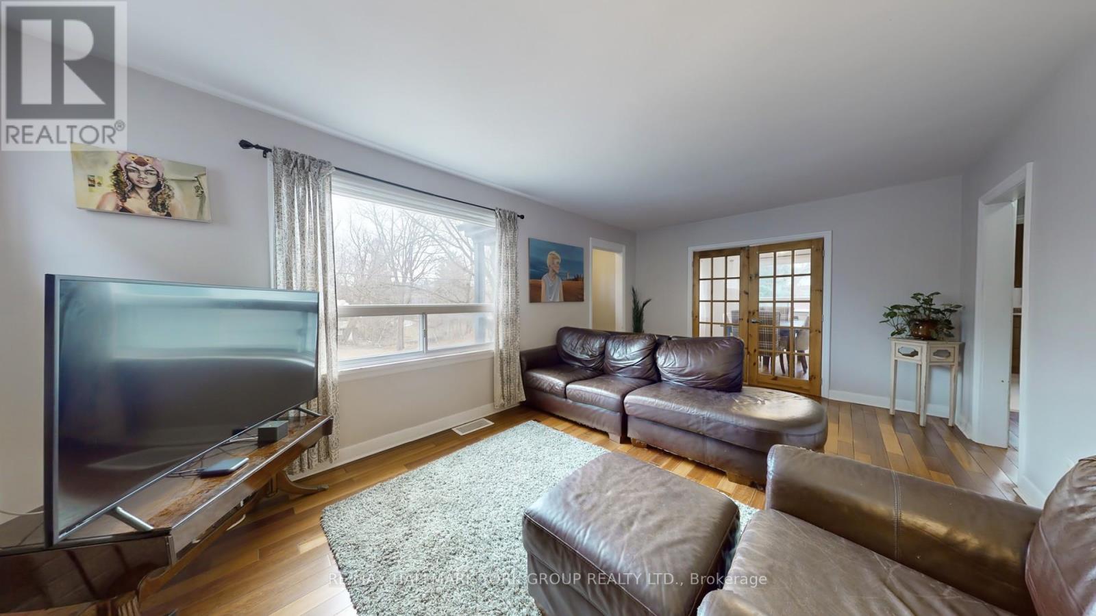 122 Gurnett Street, Aurora, Ontario  L4G 1P6 - Photo 6 - N12176029