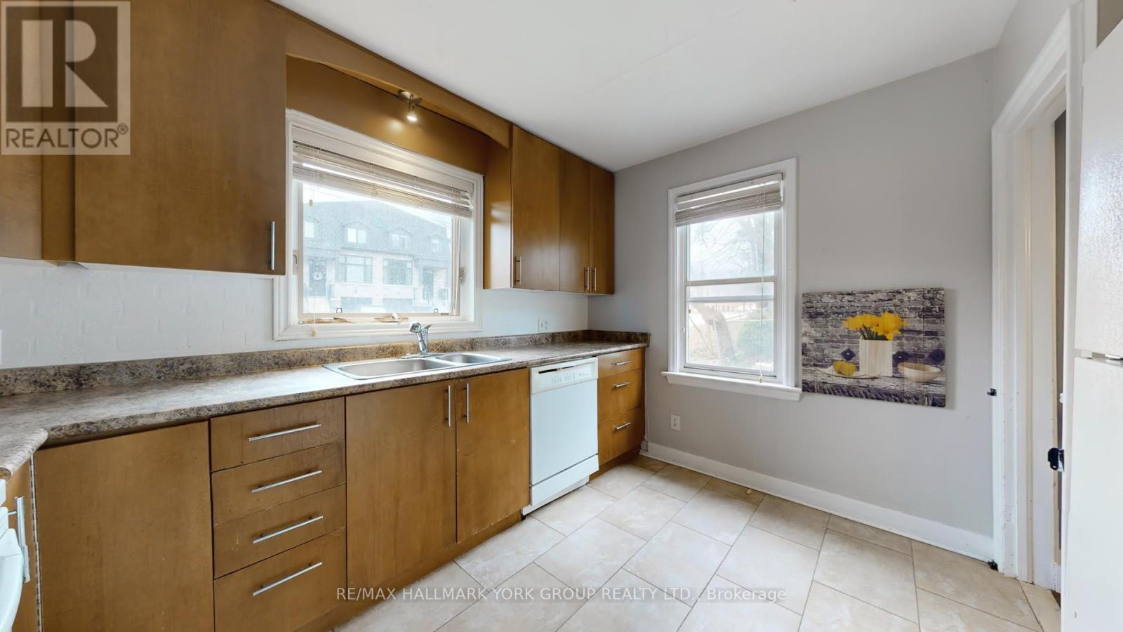 122 Gurnett Street, Aurora, Ontario  L4G 1P6 - Photo 7 - N12176029