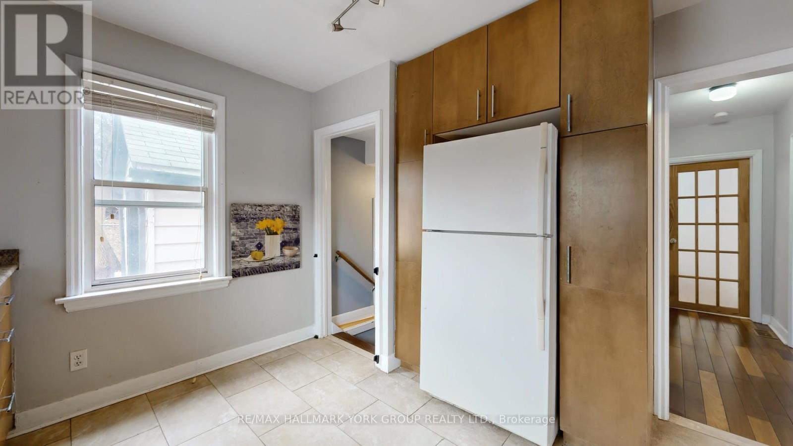 122 Gurnett Street, Aurora, Ontario  L4G 1P6 - Photo 9 - N12176029