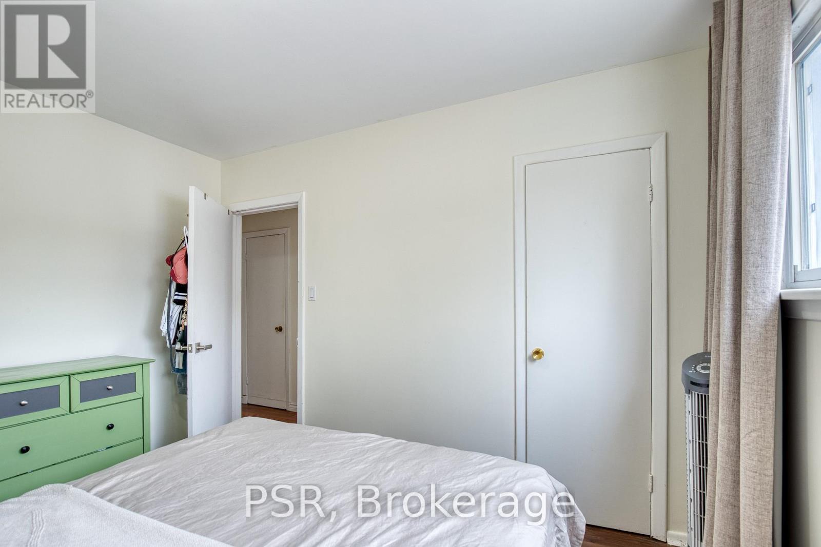 514 Krug Street, Kitchener, Ontario  N2B 1L6 - Photo 34 - X12175797