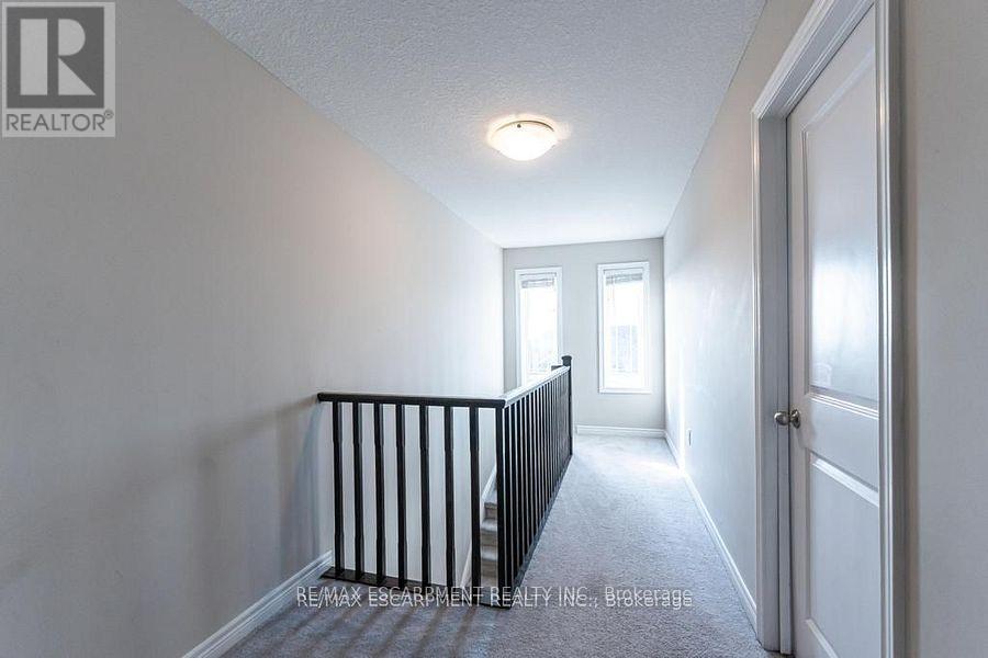 63 Crossings Way, Hamilton, Ontario  L0R 1P0 - Photo 14 - X12175852