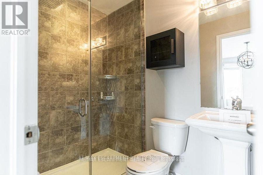 63 Crossings Way, Hamilton, Ontario  L0R 1P0 - Photo 18 - X12175852