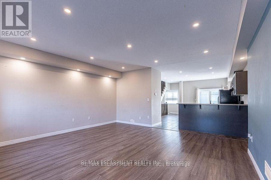 63 Crossings Way, Hamilton, Ontario  L0R 1P0 - Photo 8 - X12175852
