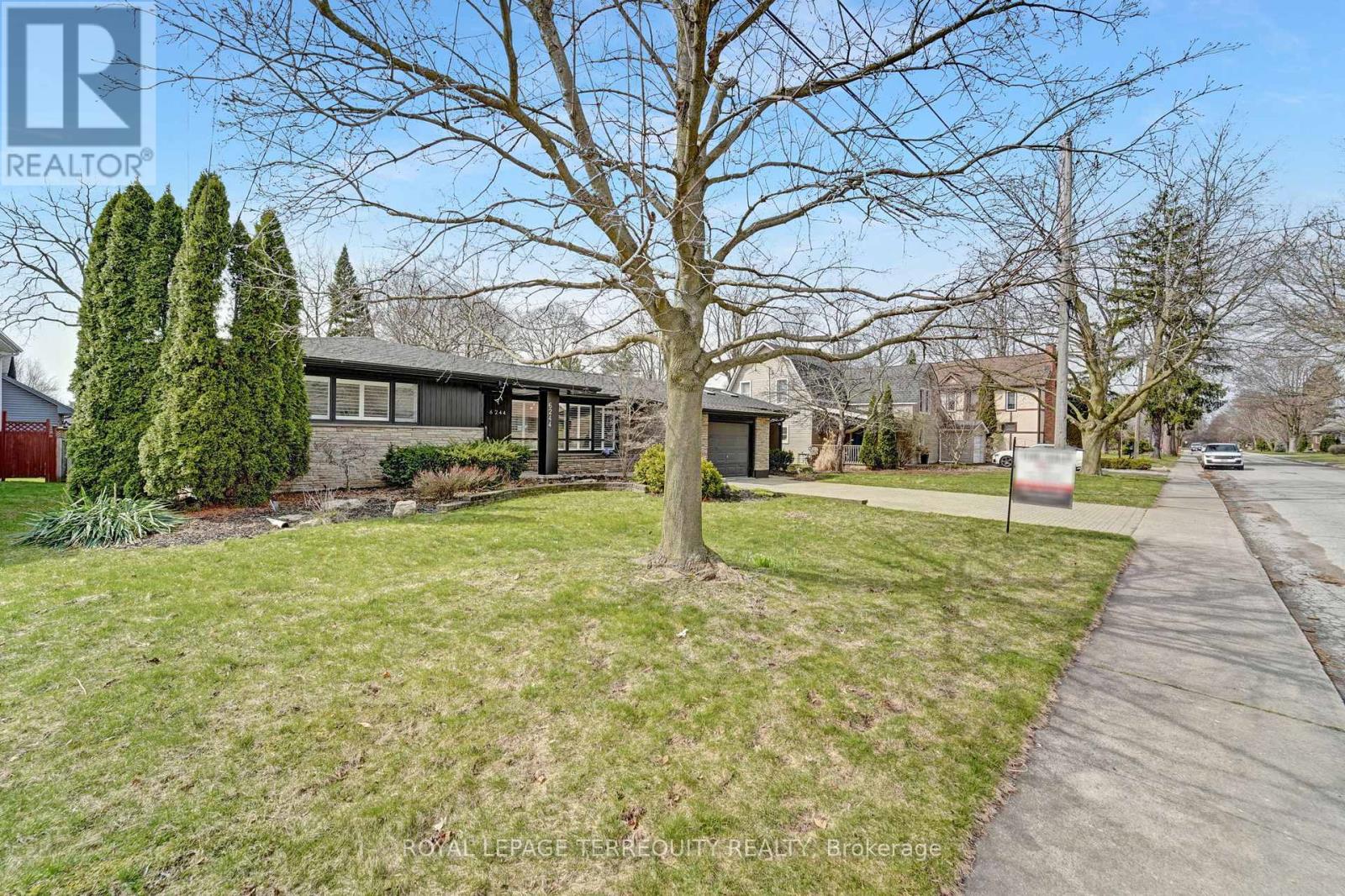 Property at 6244 RUSSELL STREET image 3