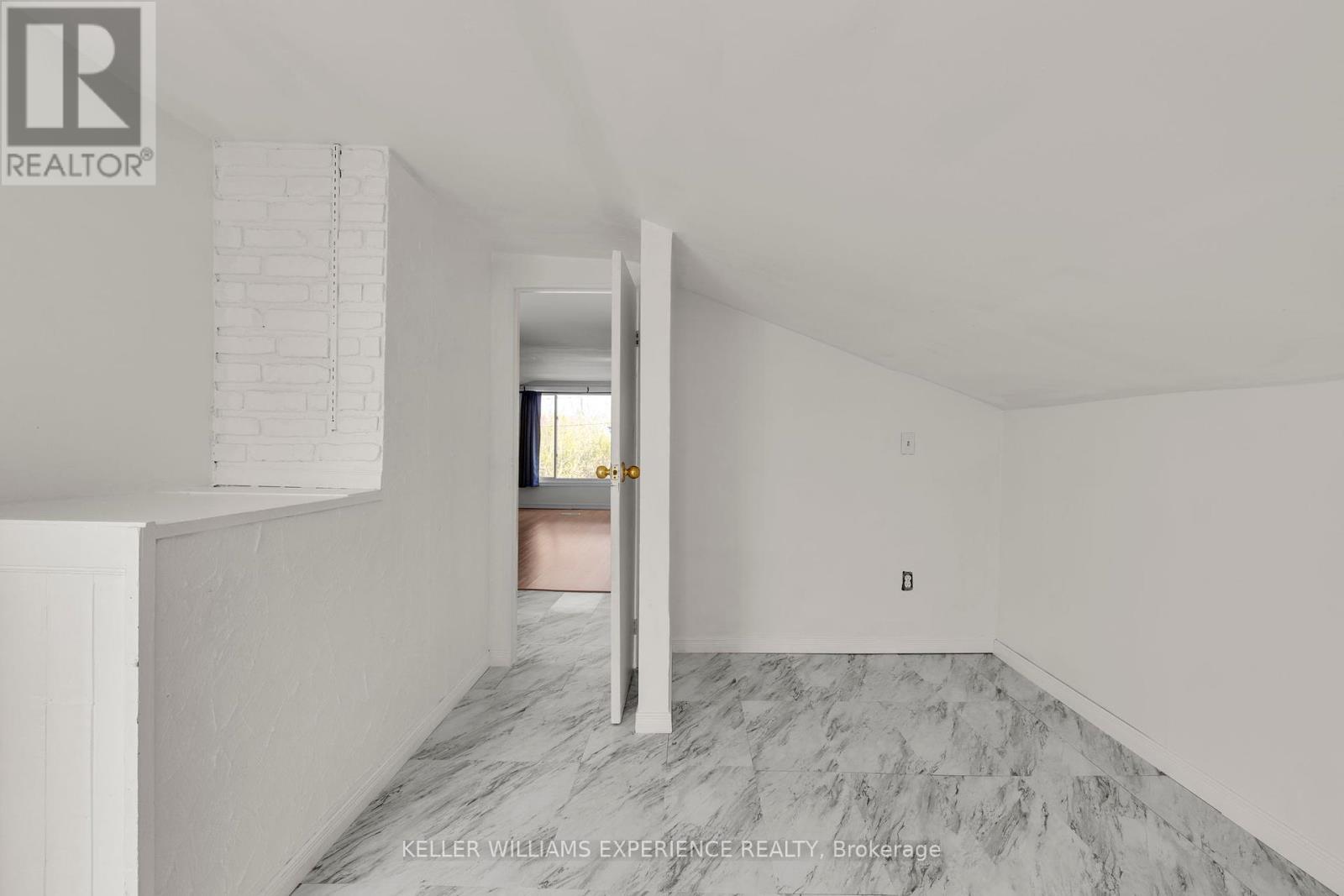 3 Courtland Street, Orillia, Ontario  L3V 1A4 - Photo 25 - S12175977