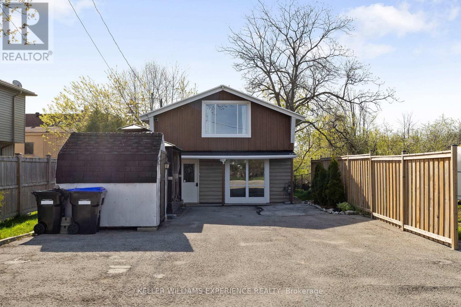 3 Courtland Street, Orillia, Ontario  L3V 1A4 - Photo 32 - S12175977