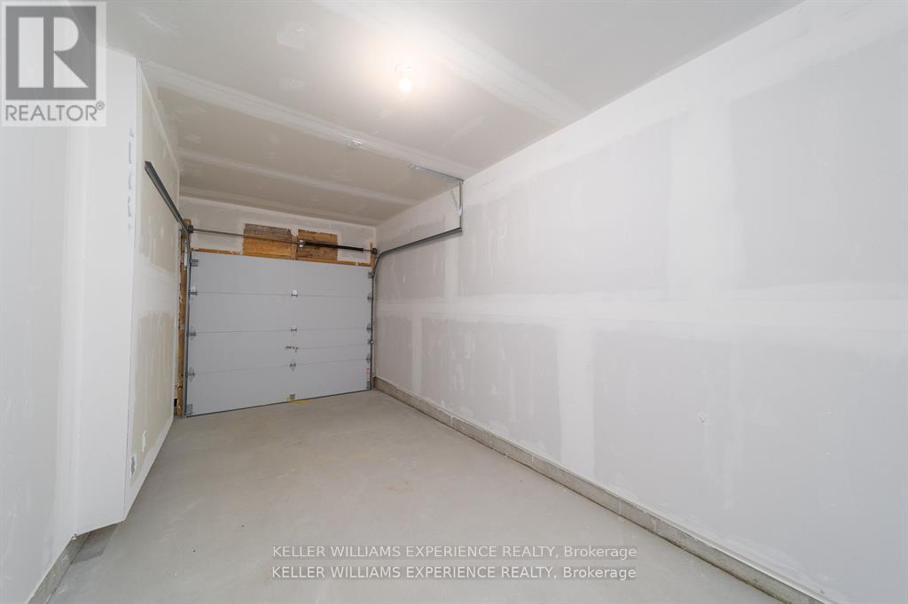 234 Prince William Way, Barrie, Ontario  L9J 0V1 - Photo 19 - S12176067