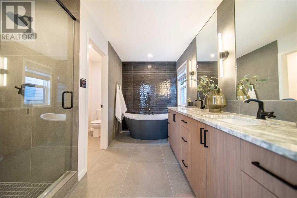 262 West Grove Lane Sw, Calgary, Alberta  T3H 6K7 - Photo 19 - A2214083