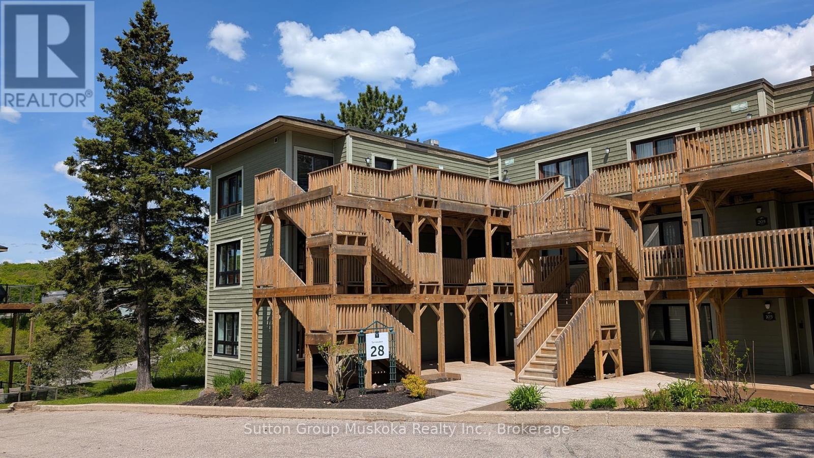 28-101 Tennisview Complex - Deerhurst Drive, Huntsville, Ontario  P1H 2E8 - Photo 4 - X12084548