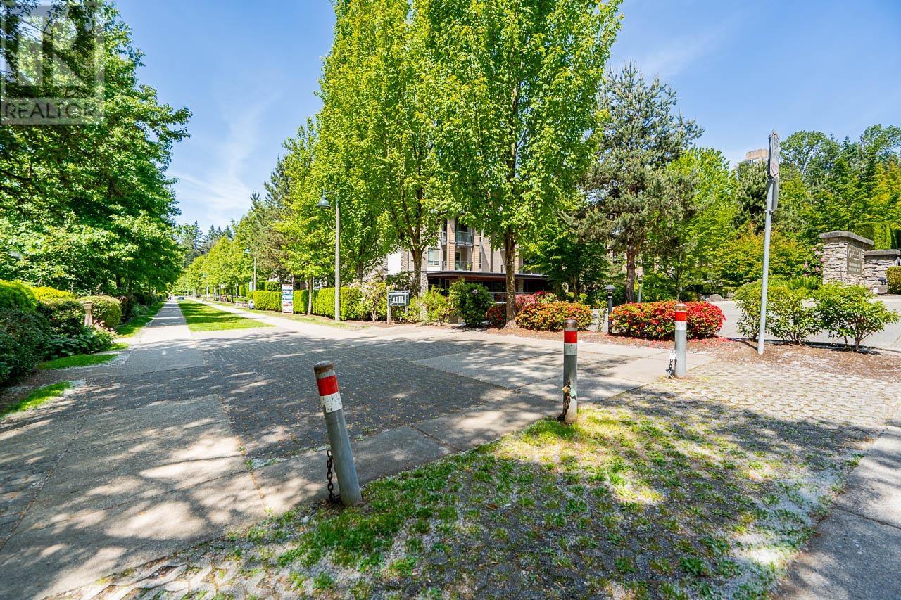 Property at 602 7478 BYRNEPARK WALK image 5