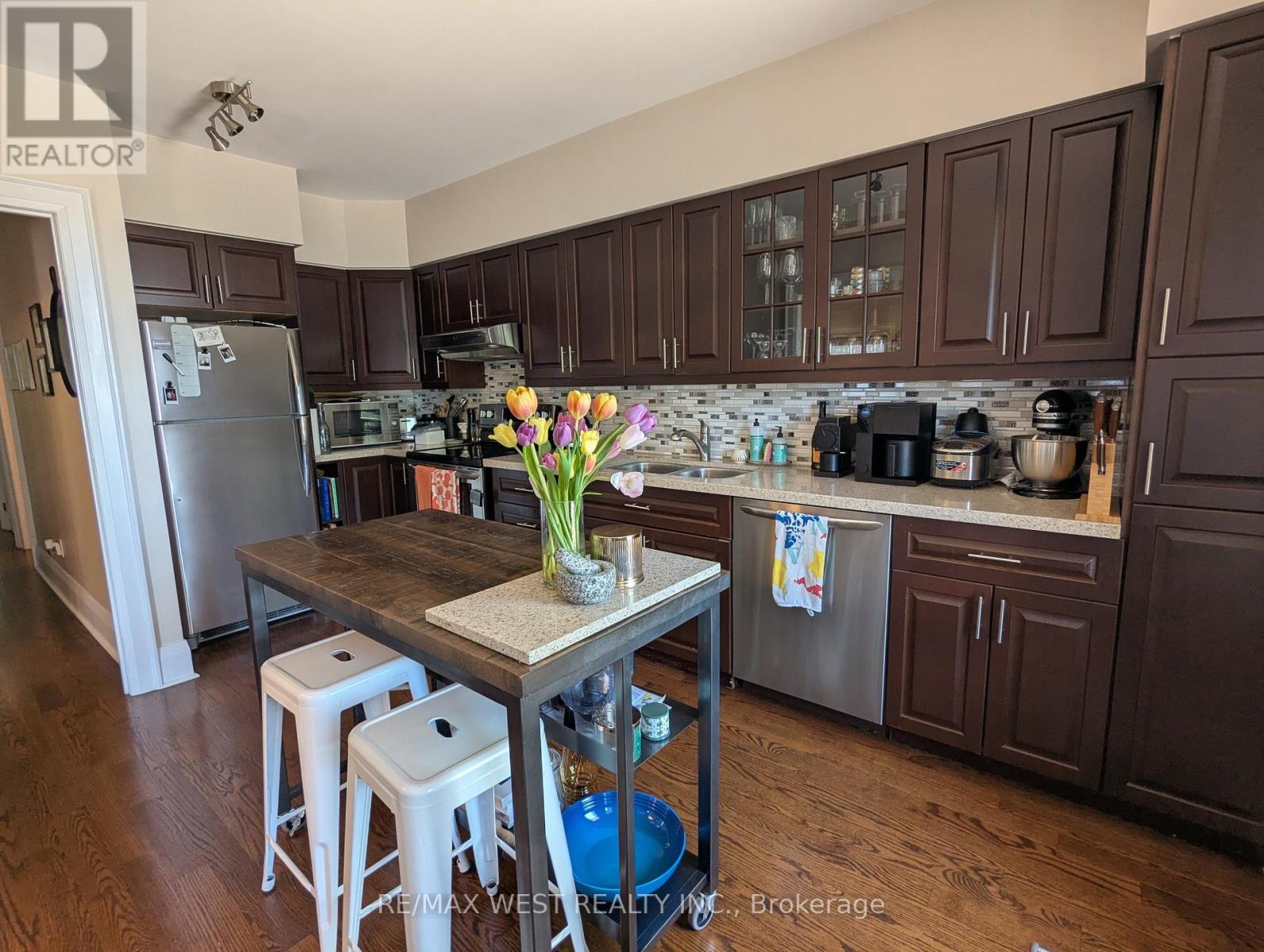 2nd Flr - 81 Regal Road, Toronto (Wychwood), Ontario  M6H 2J6 - Photo 6 - C12175918