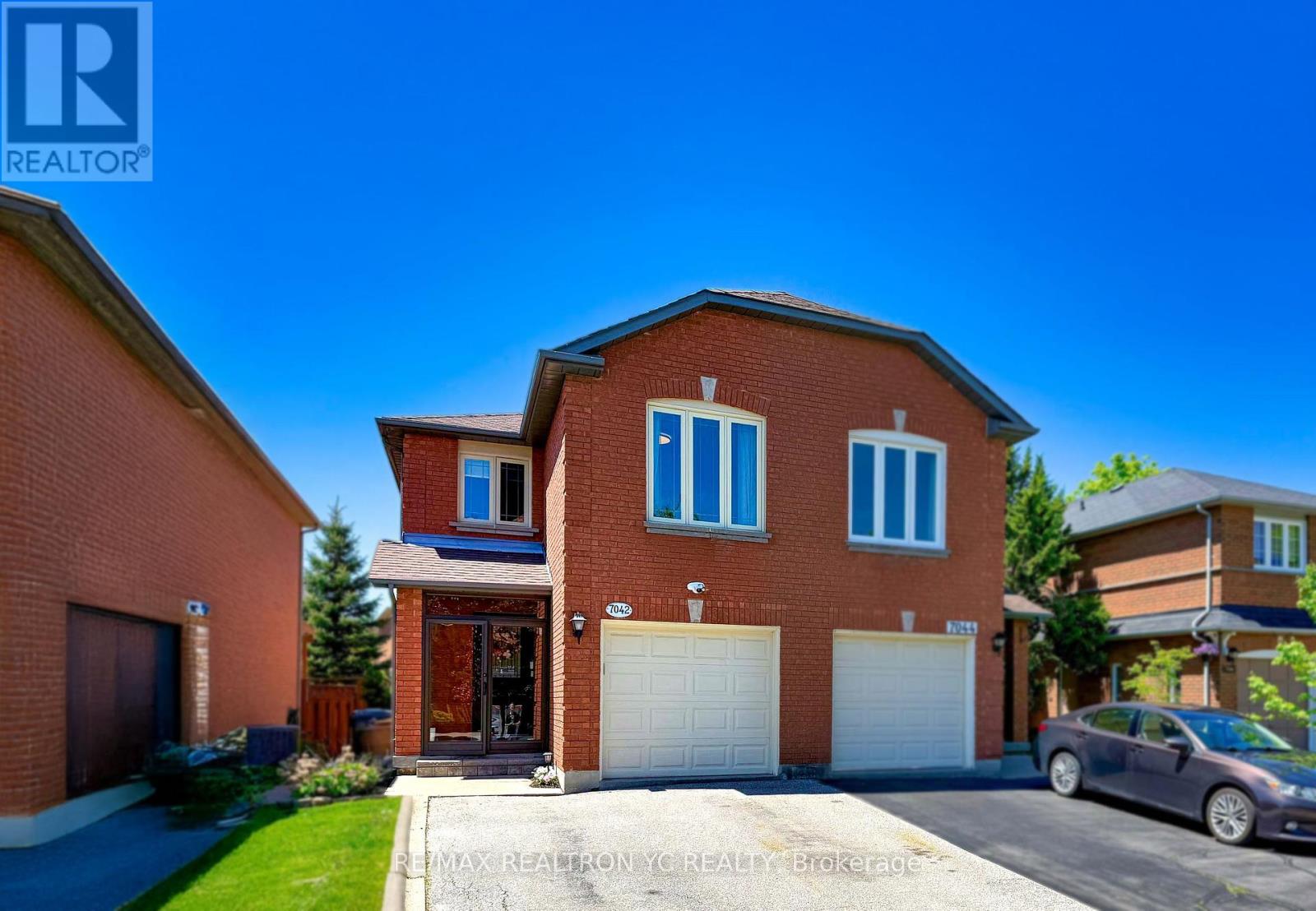 7042 GUILDHALL COURT, Mississauga, Ontario