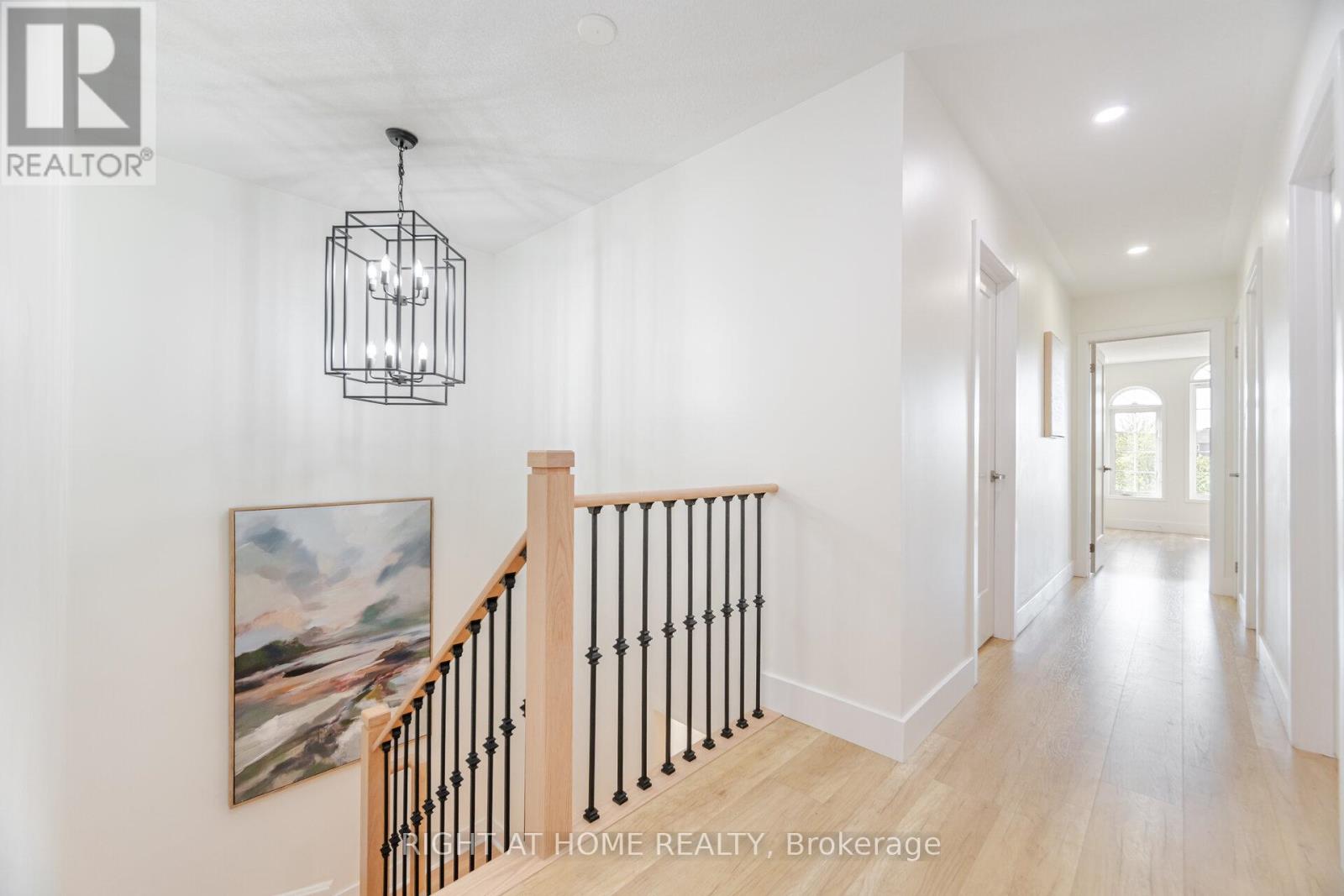 514 Huntington Ridge Drive, Mississauga, Ontario  L5R 2X7 - Photo 20 - W12176036