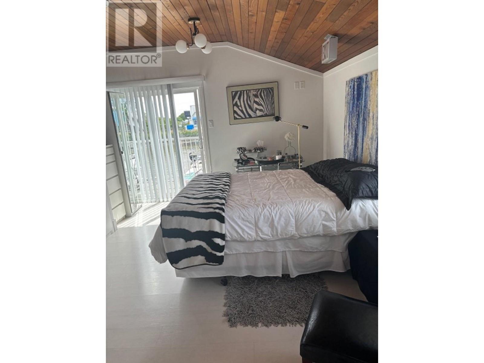 E26 8331 River Road, Richmond, British Columbia  V6X 1Y1 - Photo 3 - R2999055