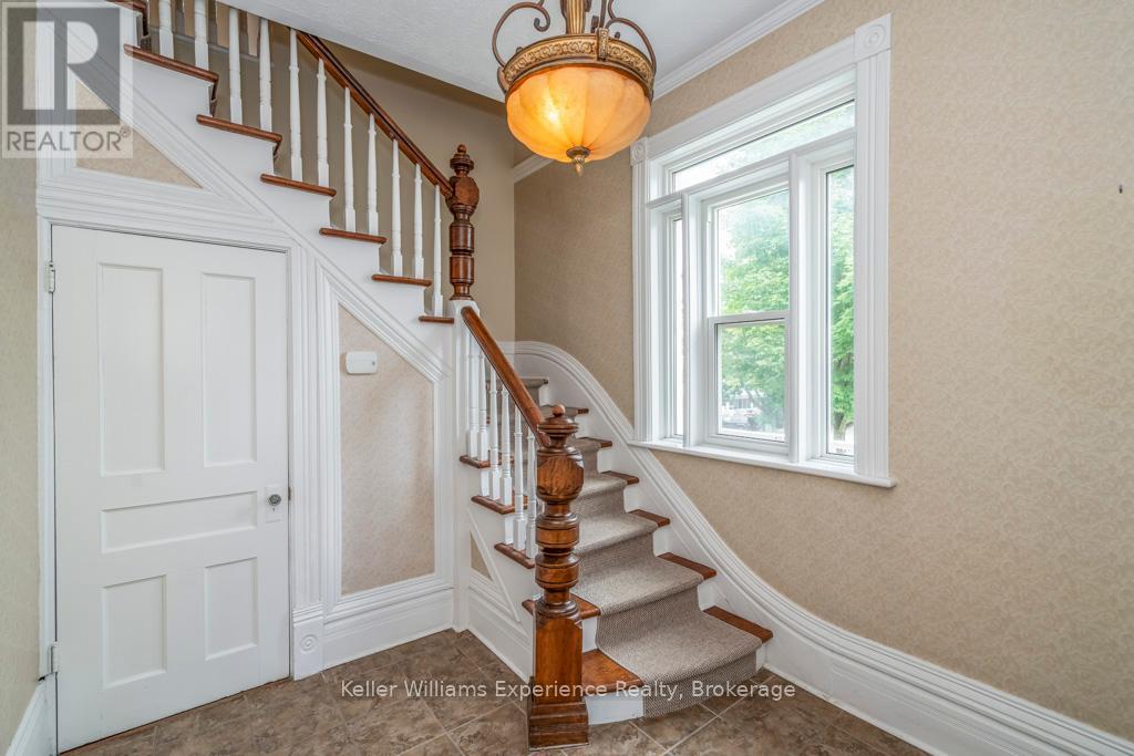 600 Hugel Avenue, Midland, Ontario  L4R 1W4 - Photo 5 - S12176114