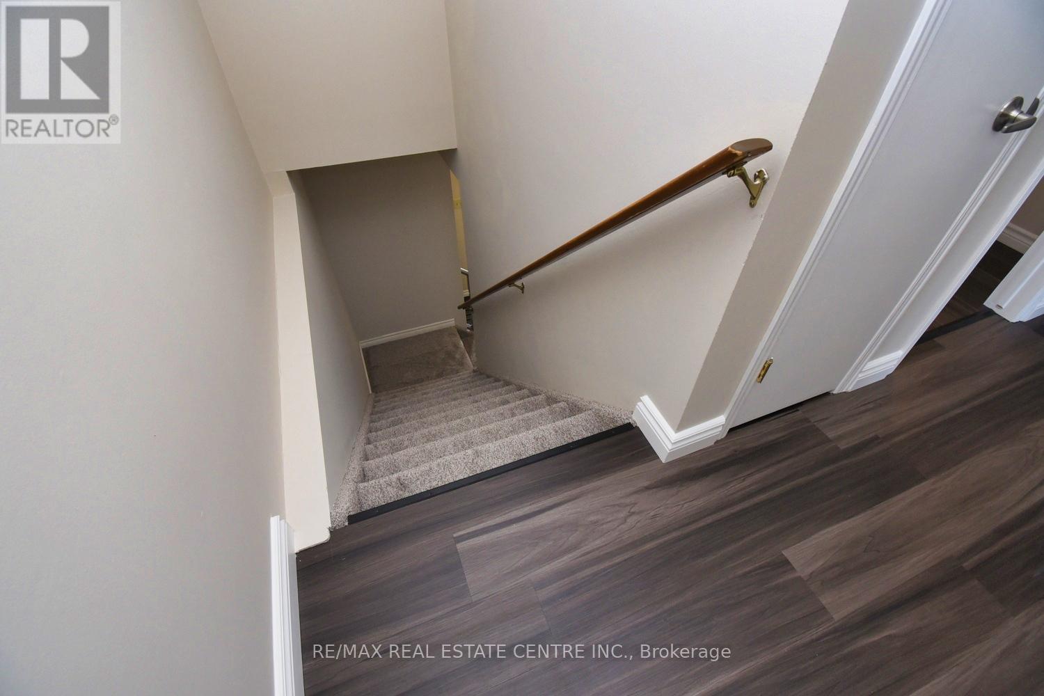 56 Muscot Drive, Hamilton, Ontario  L8J 2B3 - Photo 17 - X12021620