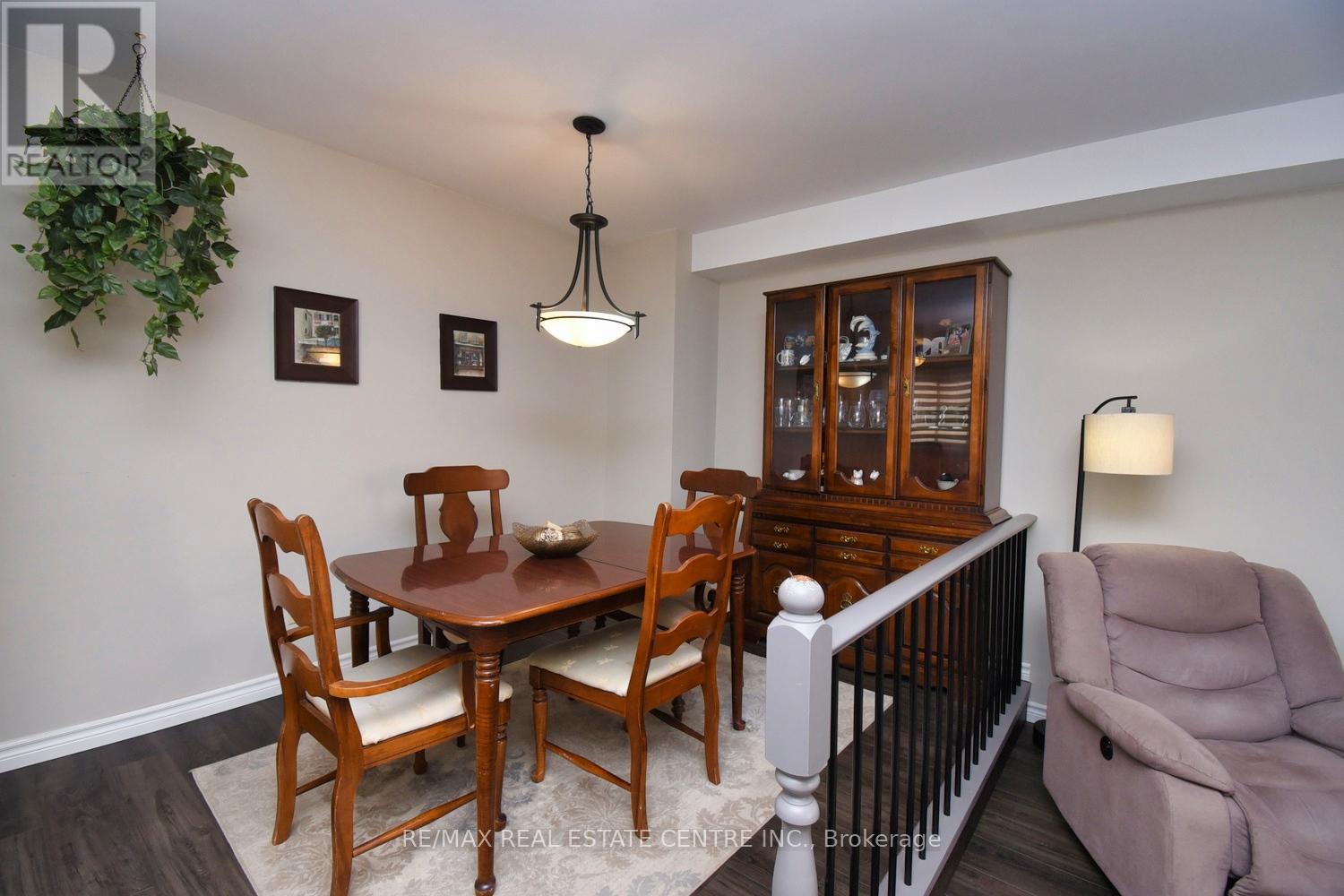56 Muscot Drive, Hamilton, Ontario  L8J 2B3 - Photo 11 - X12021620