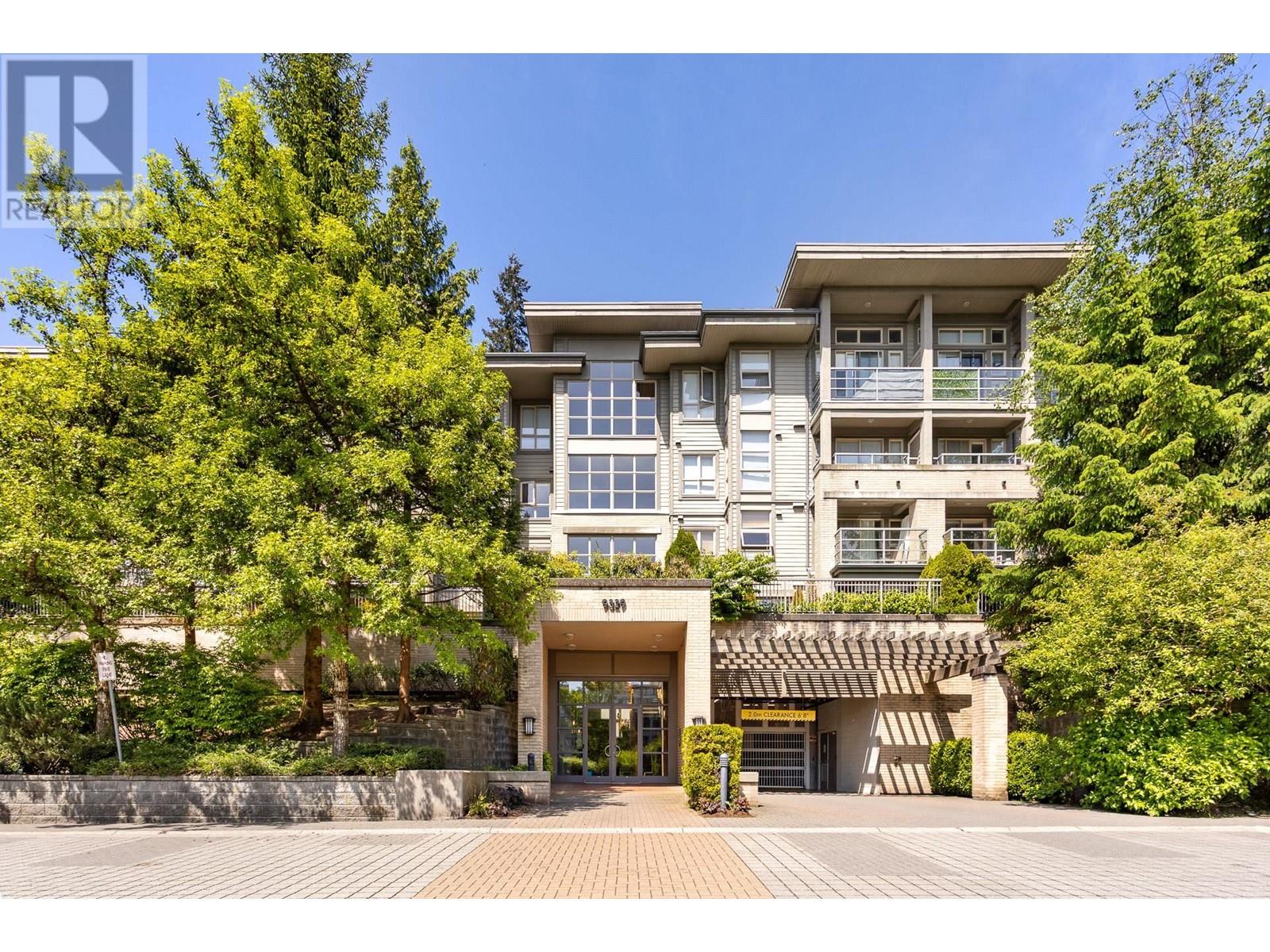 107 9329 UNIVERSITY CRESCENT, burnaby, British Columbia
