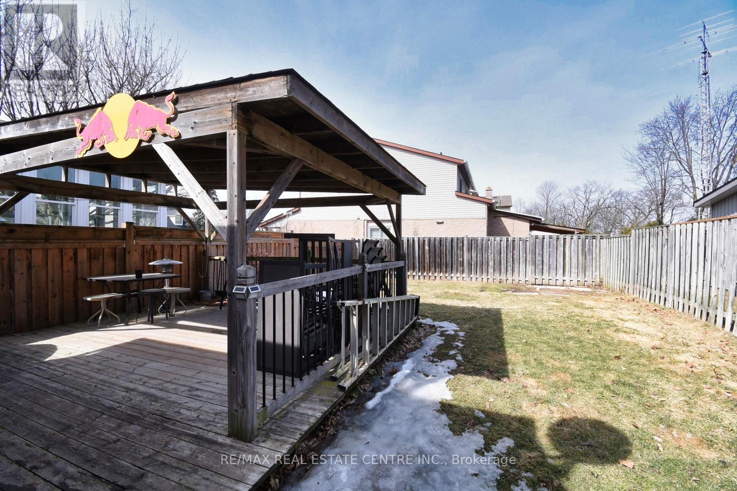 56 Muscot Drive, Hamilton, Ontario  L8J 2B3 - Photo 33 - X12021620