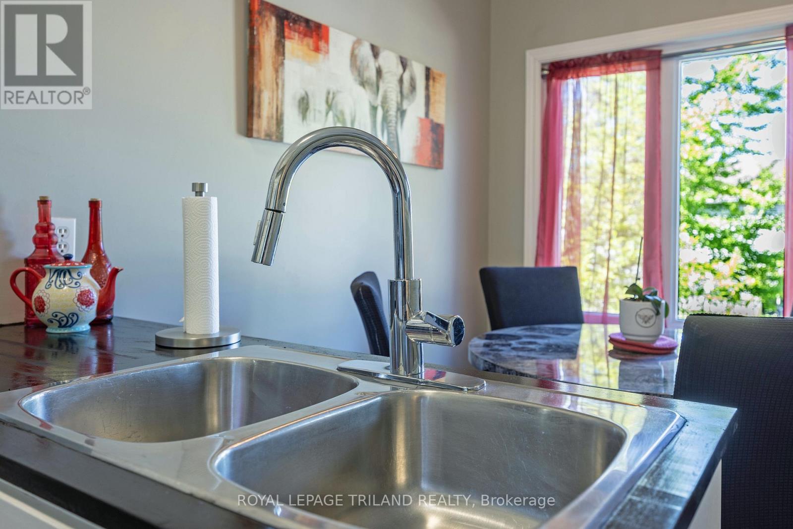 80 Tanner Drive, London East, Ontario  N5W 6B5 - Photo 9 - X12176181