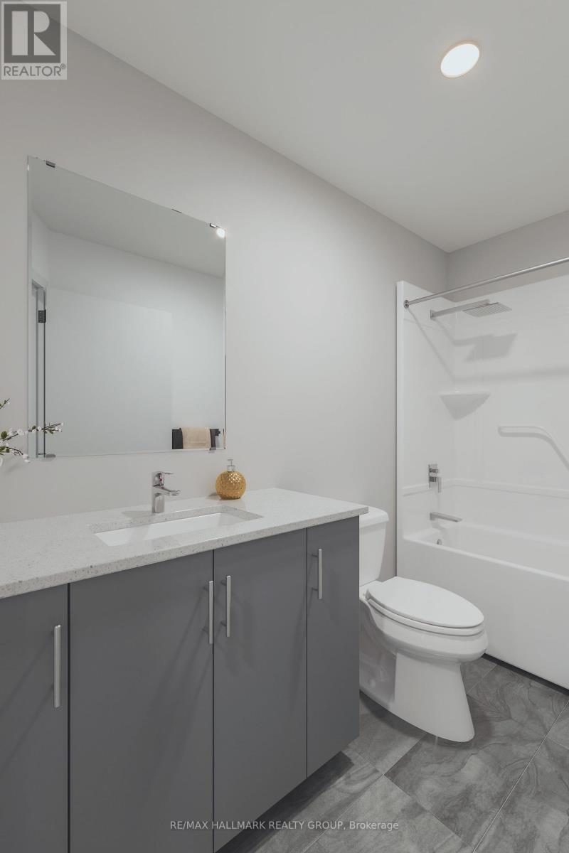 807 - 353 Gardner Street, Ottawa, Ontario  K1L 7V8 - Photo 2 - X12176108
