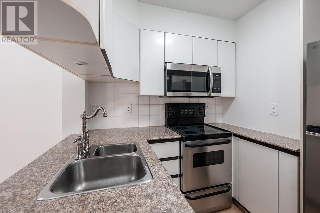 701 1189 Howe Street, Vancouver, British Columbia  V6Z 2X4 - Photo 4 - R3007300