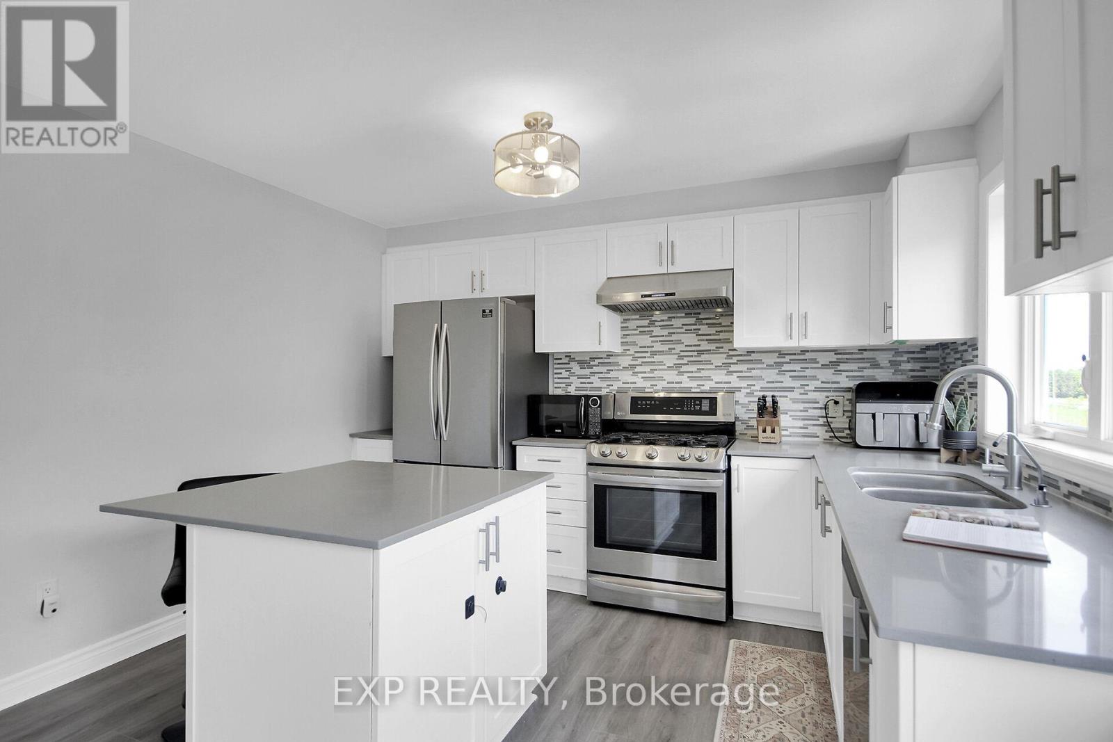 113 Gelderland Private, Ottawa, Ontario  K2V 0H8 - Photo 11 - X12176118