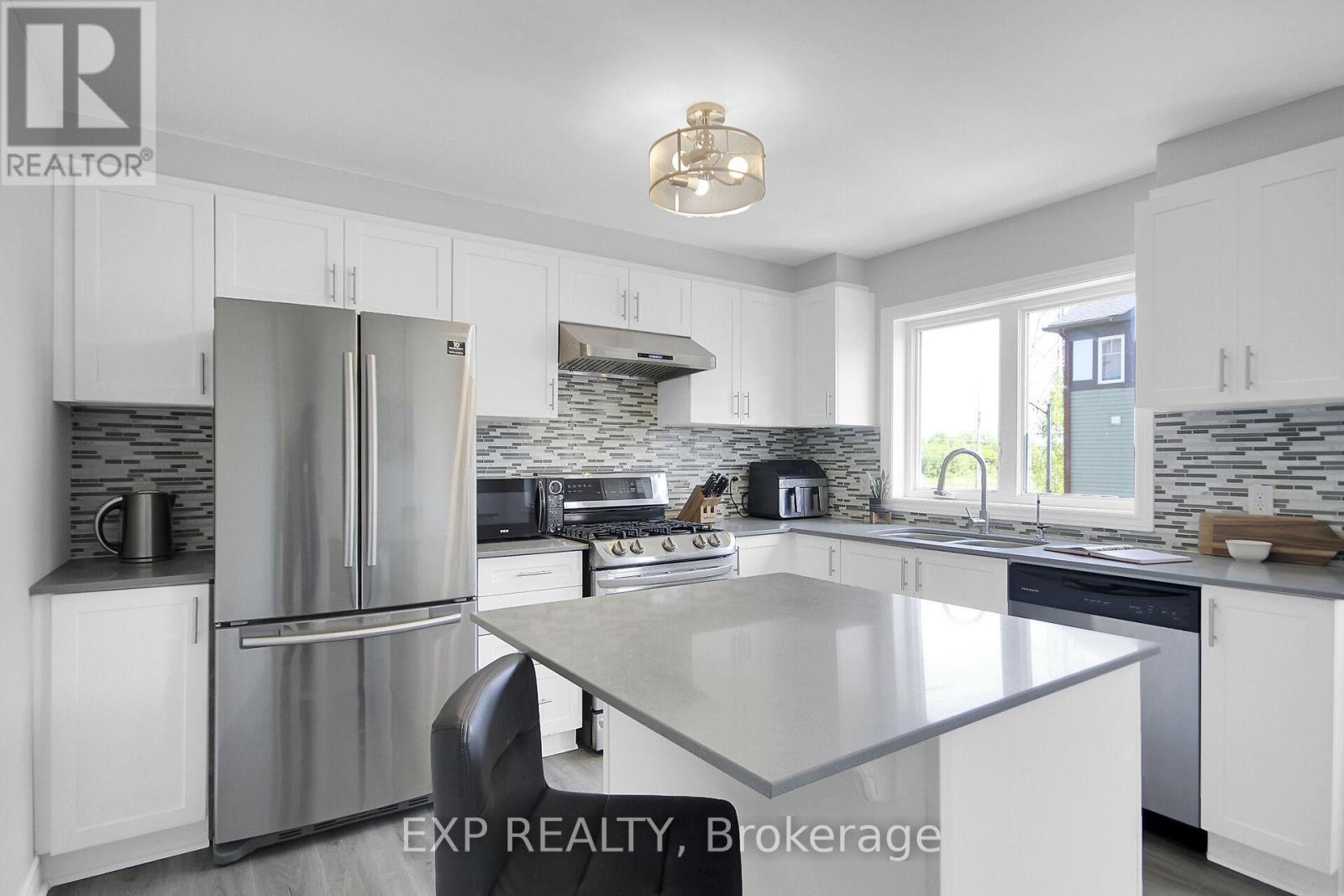 113 Gelderland Private, Ottawa, Ontario  K2V 0H8 - Photo 12 - X12176118