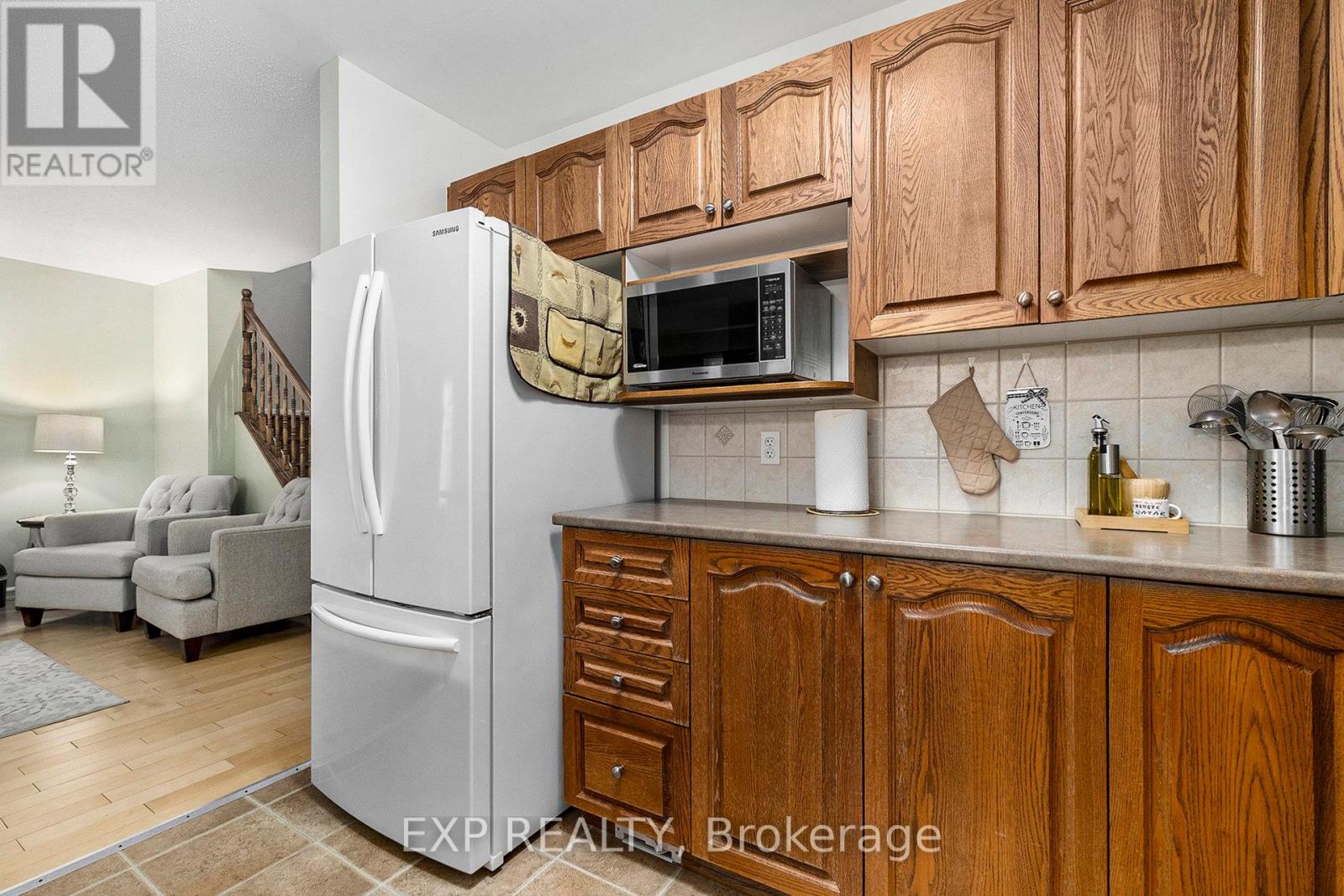 7 Marabrooke Street, Ottawa, Ontario  K2G 7A1 - Photo 10 - X12176189