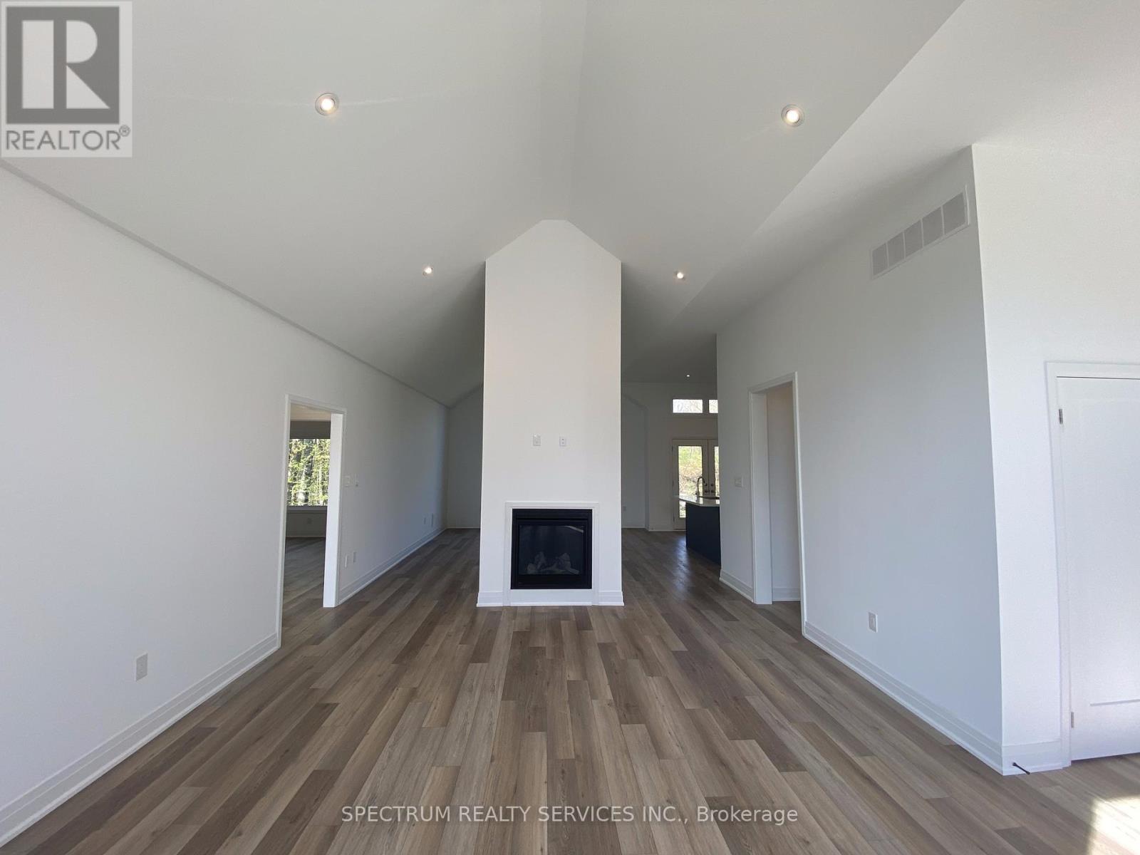 6 Marina Village Drive, Georgian Bay, Ontario  L0K 1S0 - Photo 10 - X12175973