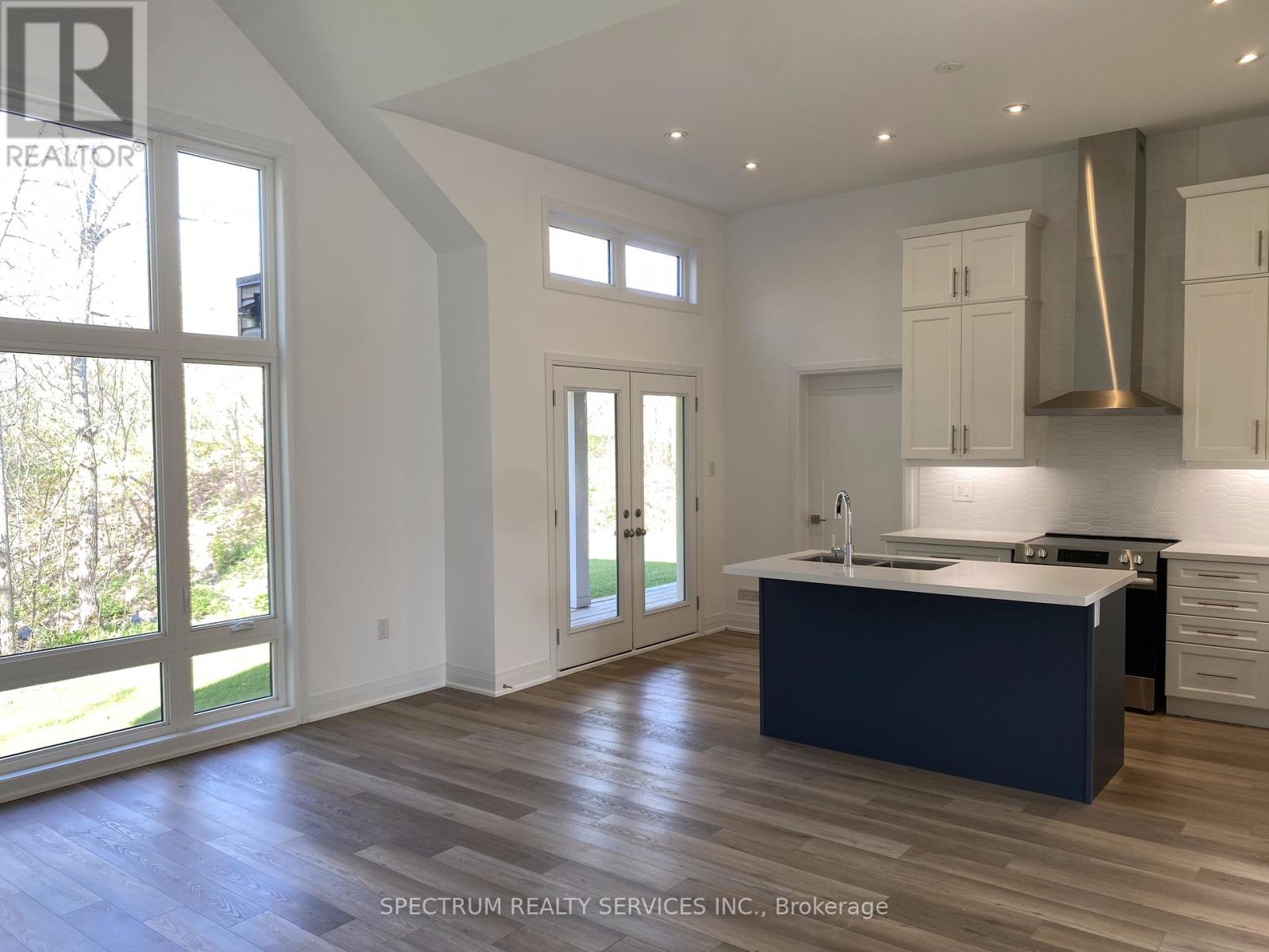 6 Marina Village Drive, Georgian Bay, Ontario  L0K 1S0 - Photo 12 - X12175973