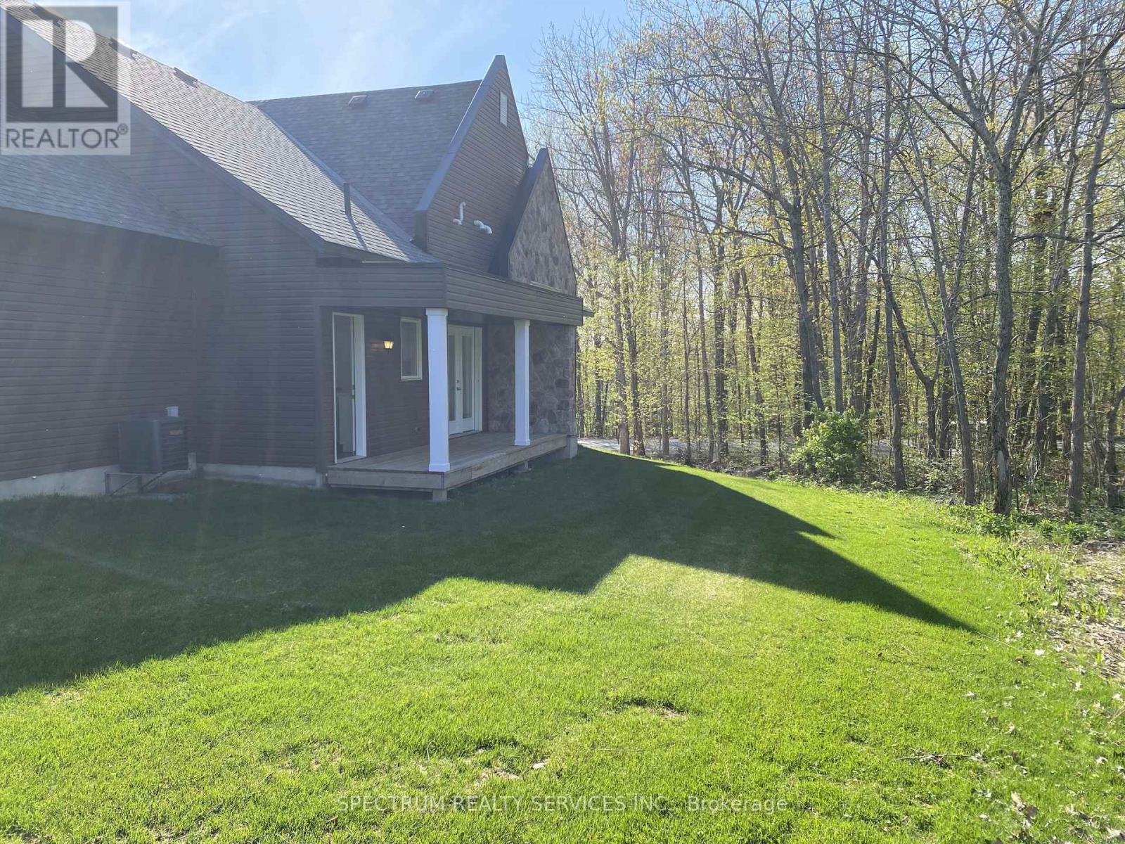 6 Marina Village Drive, Georgian Bay, Ontario  L0K 1S0 - Photo 2 - X12175973