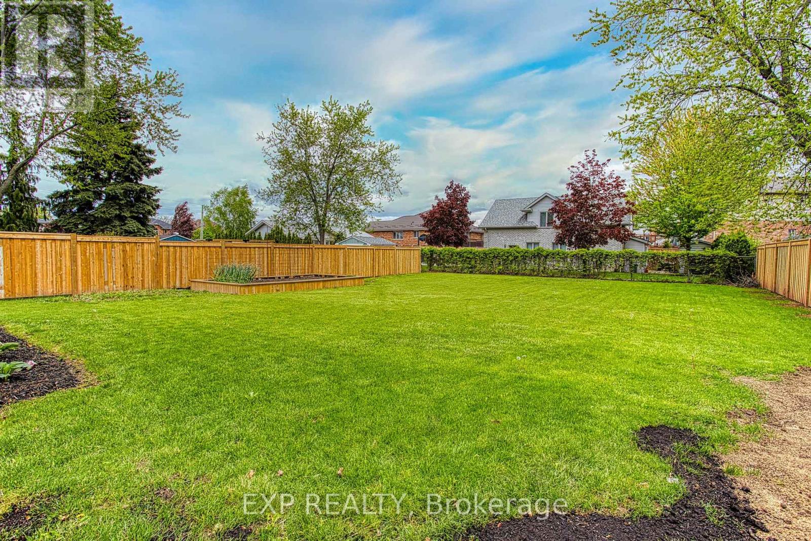 296 Winona Road, Hamilton (Winona), Ontario  L8E 5L3 - Photo 41 - X12175980