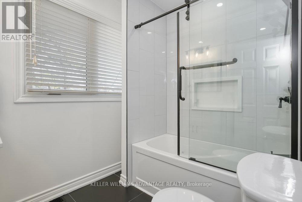 180 Maplewood Avenue, Hamilton (Blakeley), Ontario  L8M 1X7 - Photo 22 - X12176056