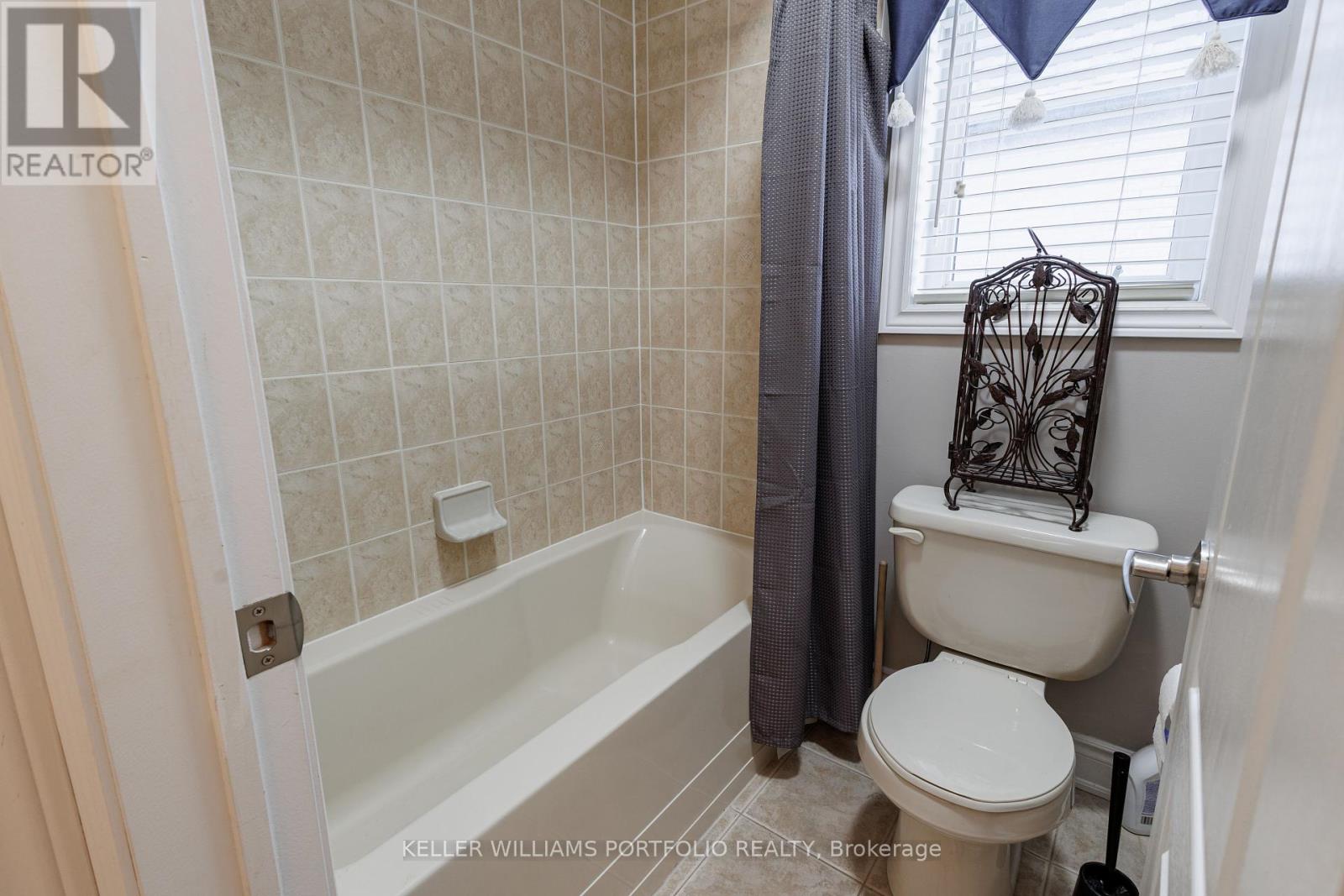26 Louvain Drive, Brampton, Ontario  L6P 1W6 - Photo 29 - W12172356