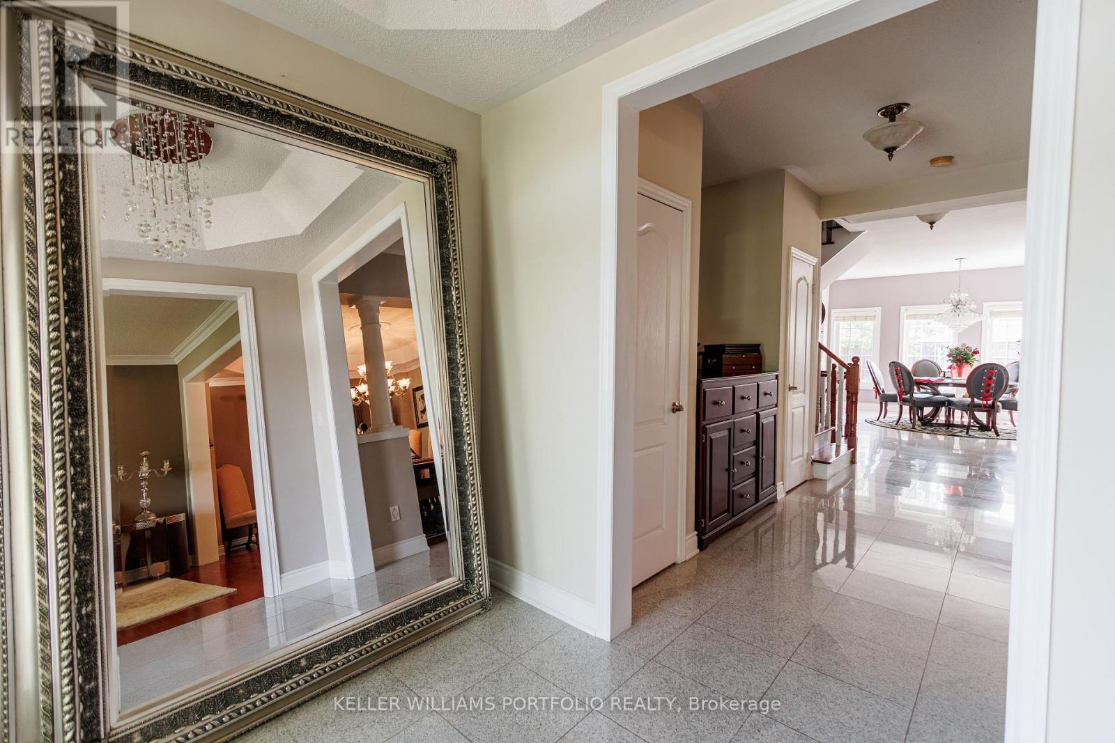 26 Louvain Drive, Brampton, Ontario  L6P 1W6 - Photo 7 - W12172356