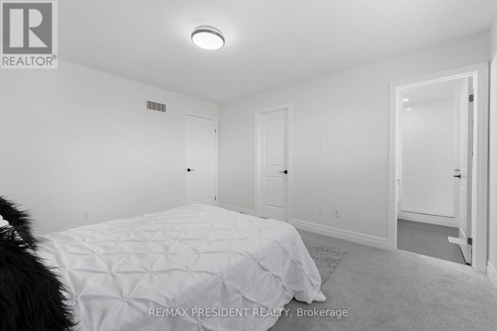 1432 Old Zeller Drive, Kitchener, Ontario  N2A 0E9 - Photo 32 - X12175825