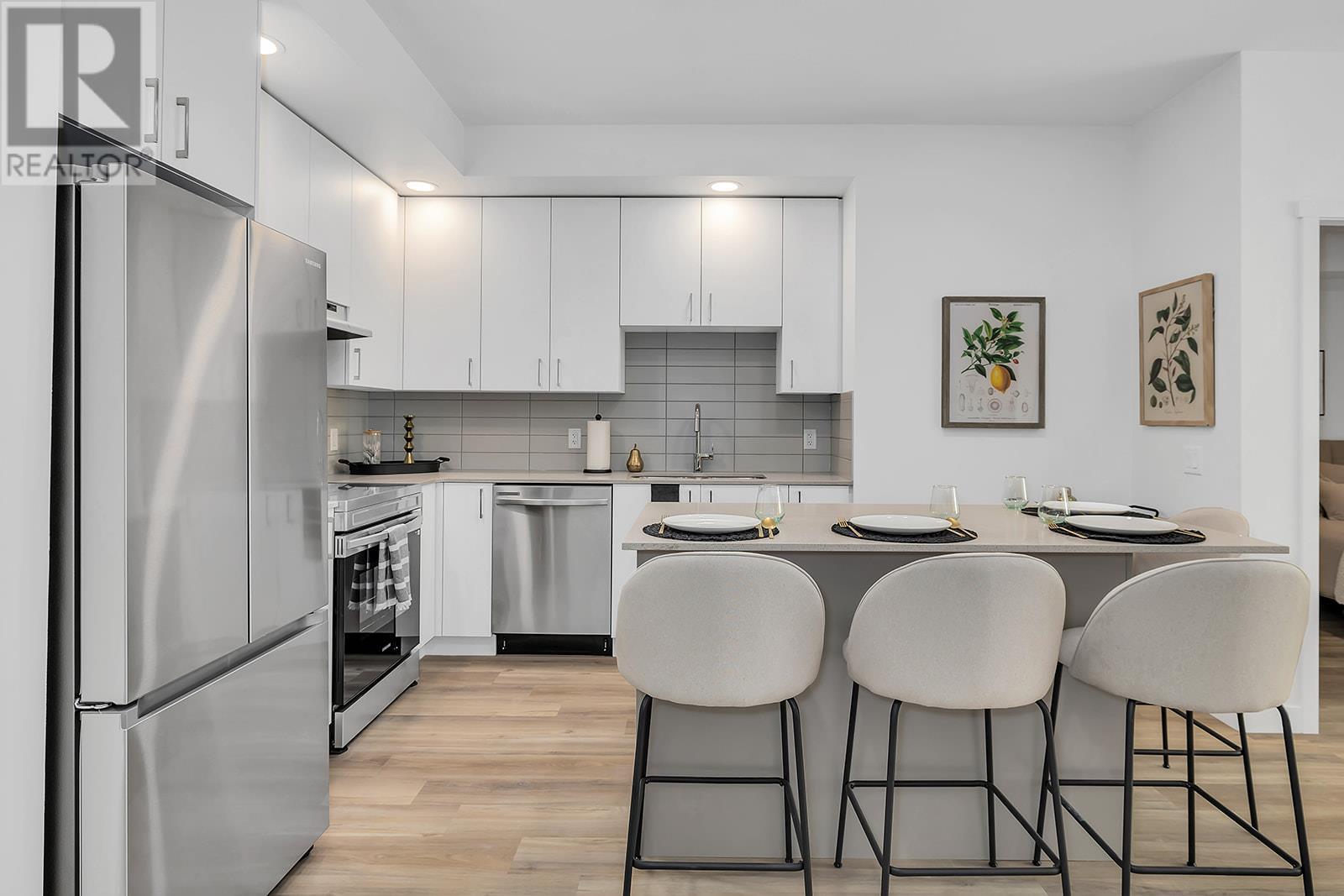 1111 Frost Road Unit# 110, Kelowna, BC V1W0G8