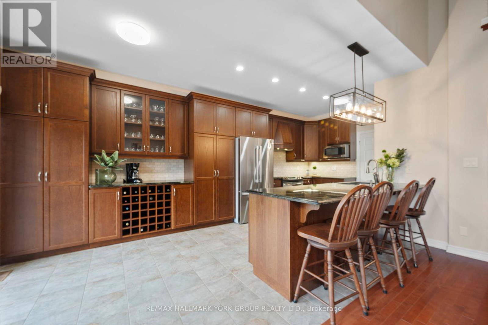3210 Saltaire Crescent, Oakville, Ontario  L6M 0K8 - Photo 19 - W12172891