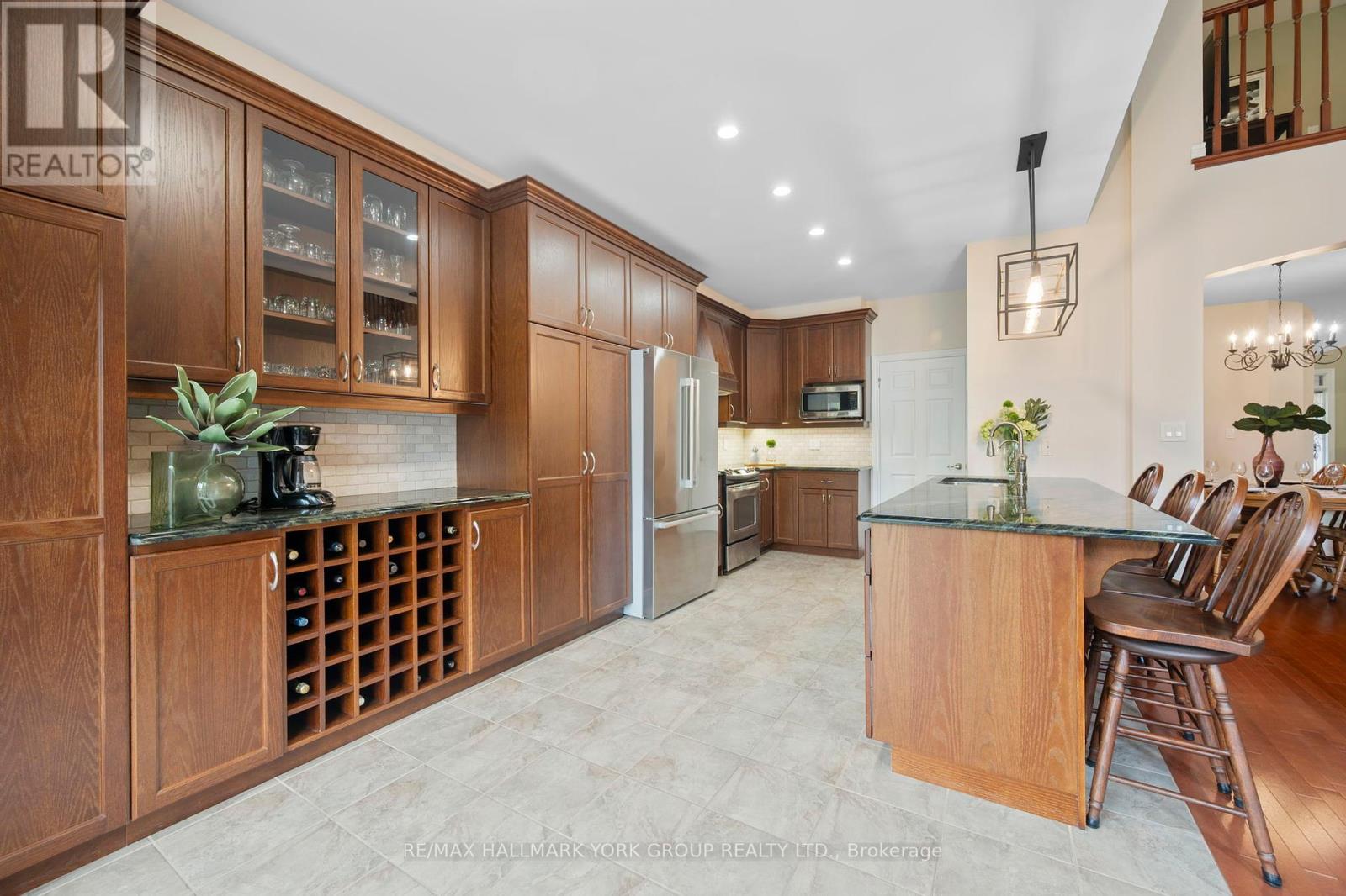 3210 Saltaire Crescent, Oakville, Ontario  L6M 0K8 - Photo 22 - W12172891