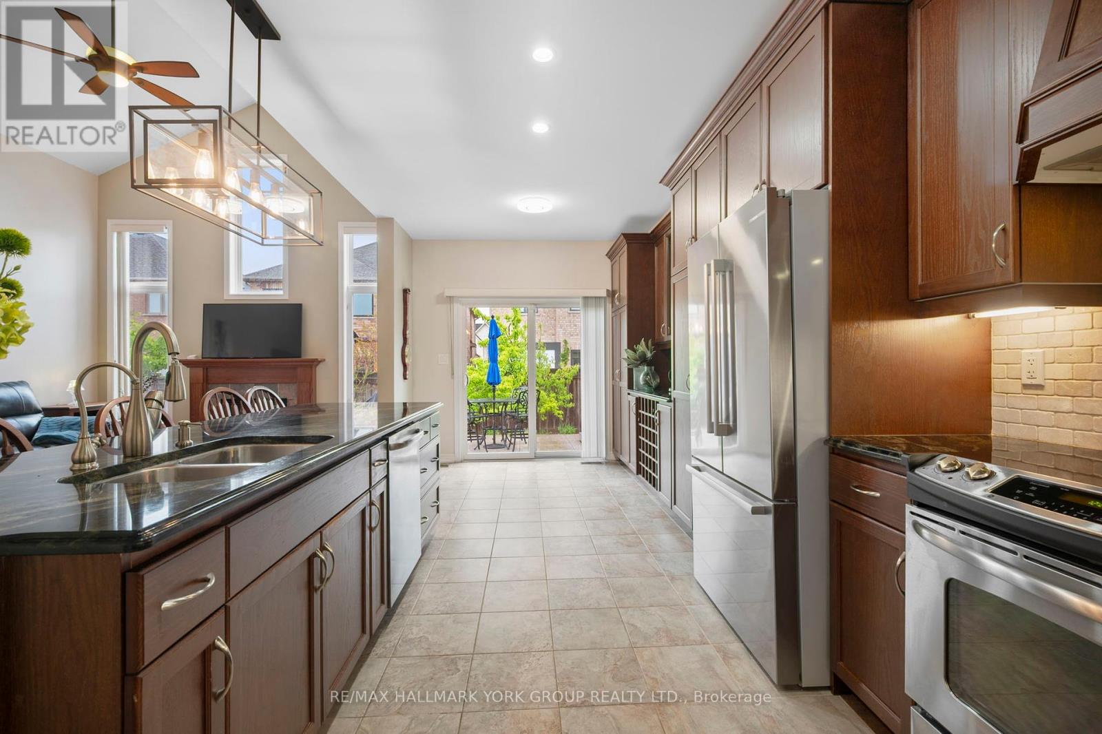 3210 Saltaire Crescent, Oakville, Ontario  L6M 0K8 - Photo 23 - W12172891