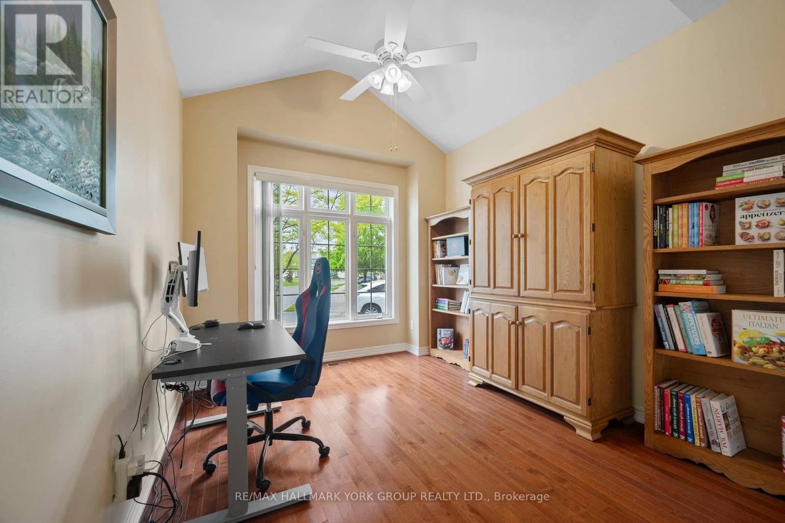 3210 Saltaire Crescent, Oakville, Ontario  L6M 0K8 - Photo 8 - W12172891