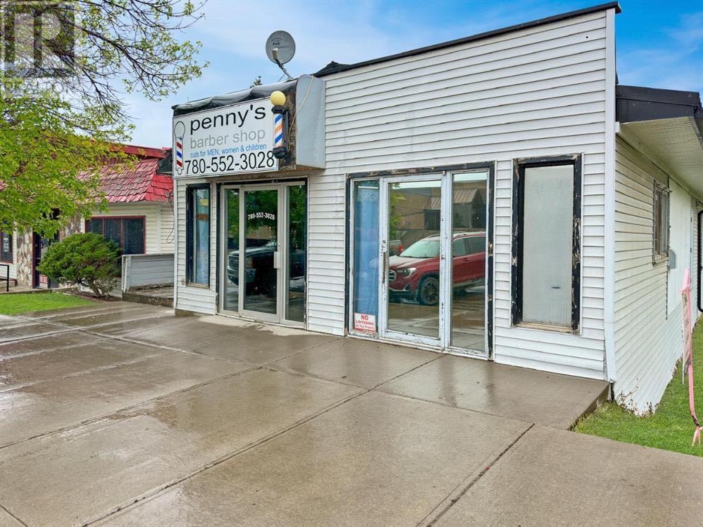 Property at 5009 50 Avenue image 1