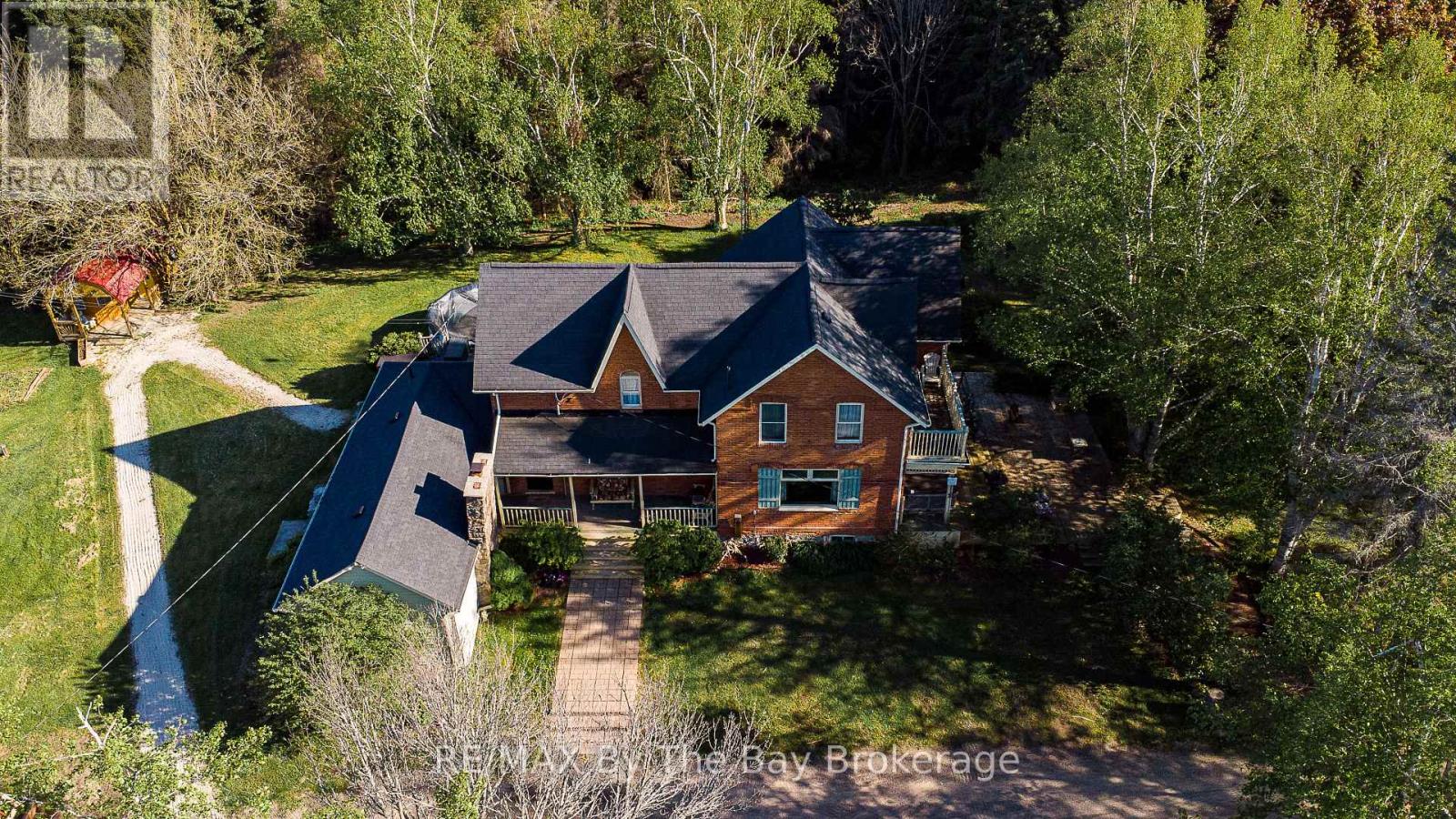 2553 COUNTY 42 ROAD, Clearview, Ontario
