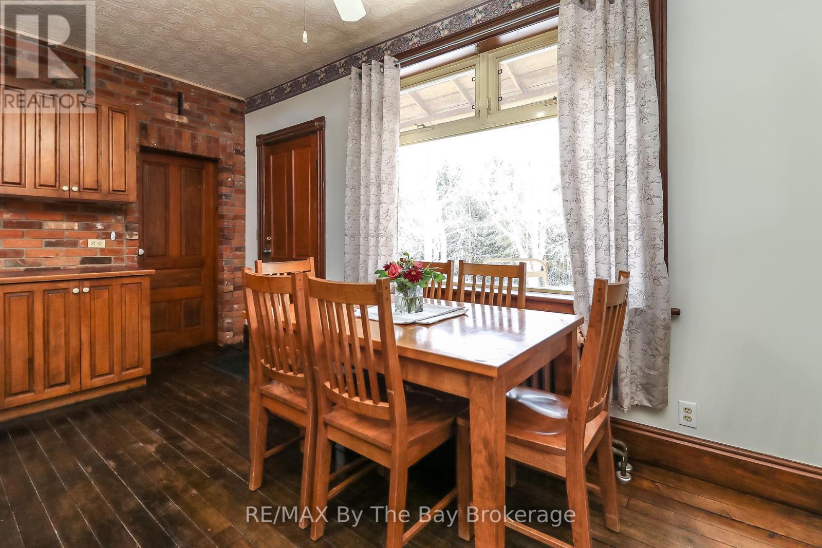 2553 County 42 Road, Clearview, Ontario  L0M 1S0 - Photo 17 - S12022484
