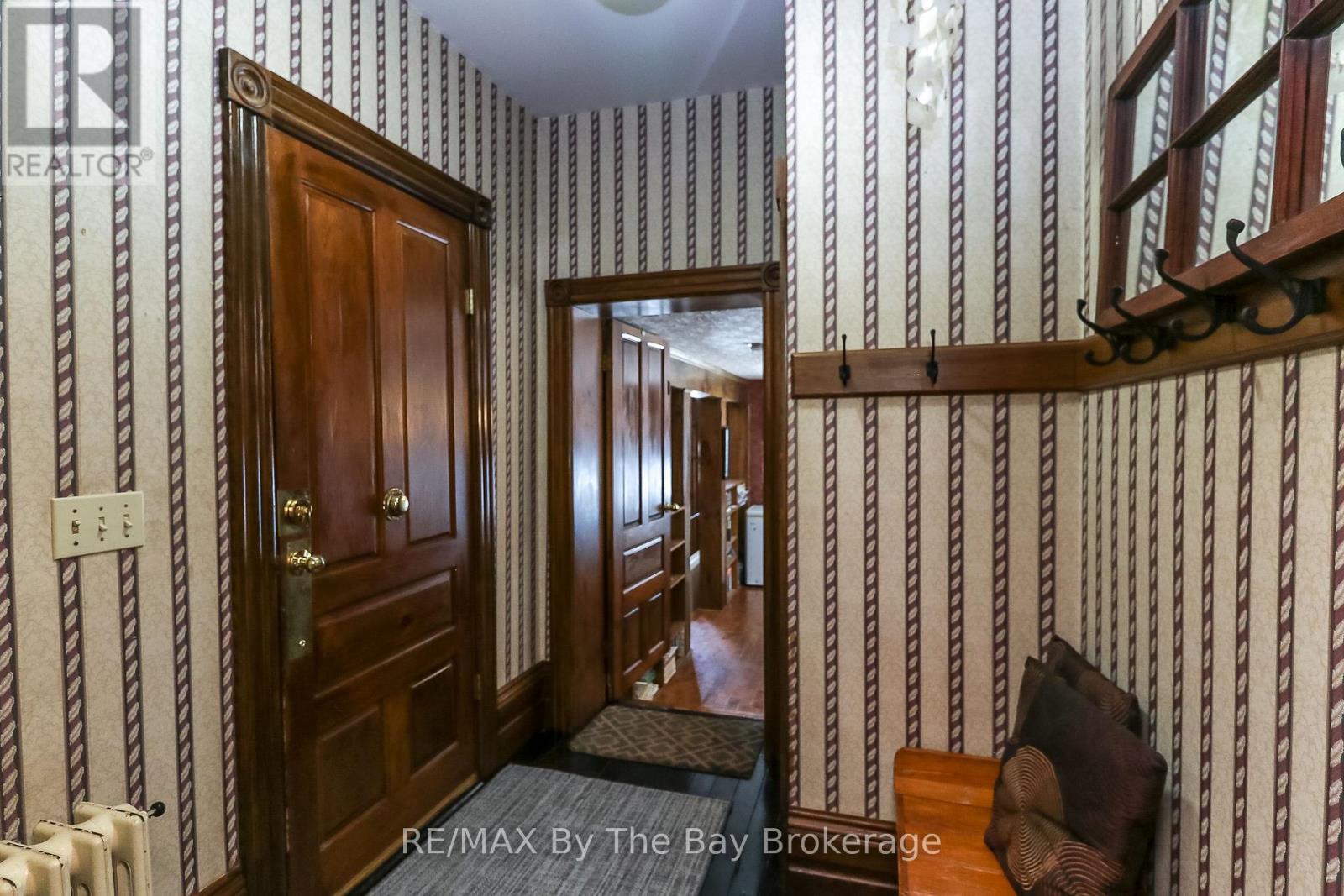 2553 County 42 Road, Clearview, Ontario  L0M 1S0 - Photo 11 - S12022484