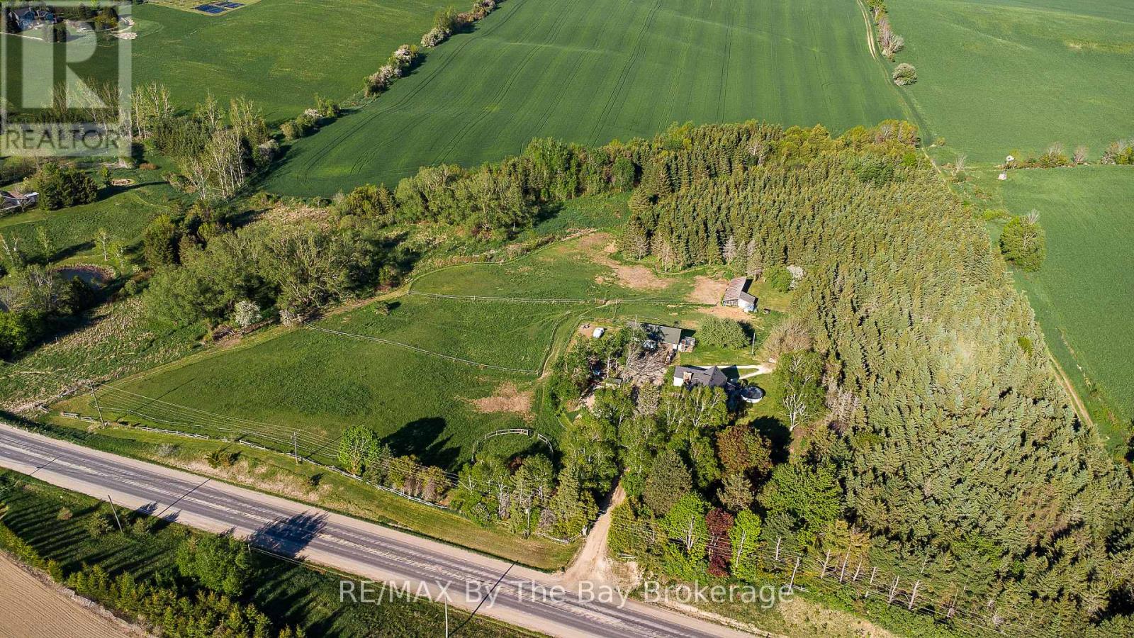 2553 County 42 Road, Clearview, Ontario  L0M 1S0 - Photo 36 - S12022484