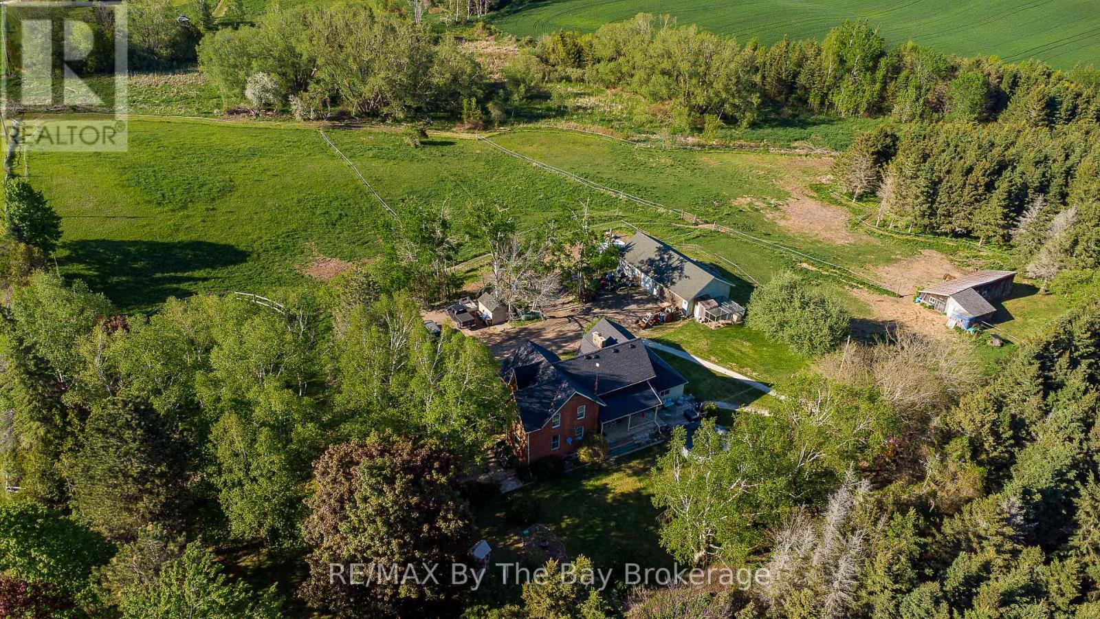 2553 County 42 Road, Clearview, Ontario  L0M 1S0 - Photo 5 - S12022484