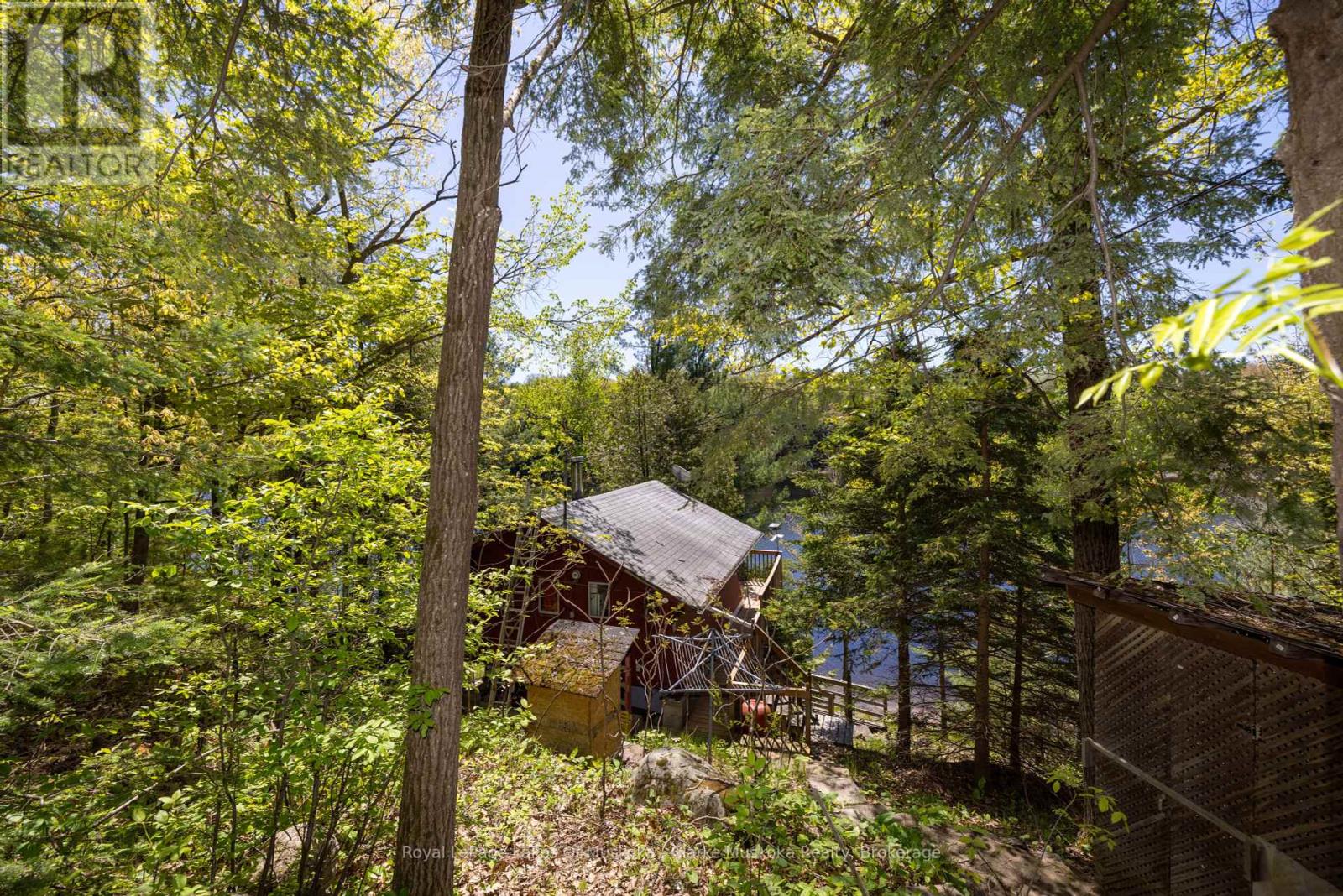 1083 Harrison Trail, Georgian Bay, Ontario  P0C 1H0 - Photo 3 - X12158460