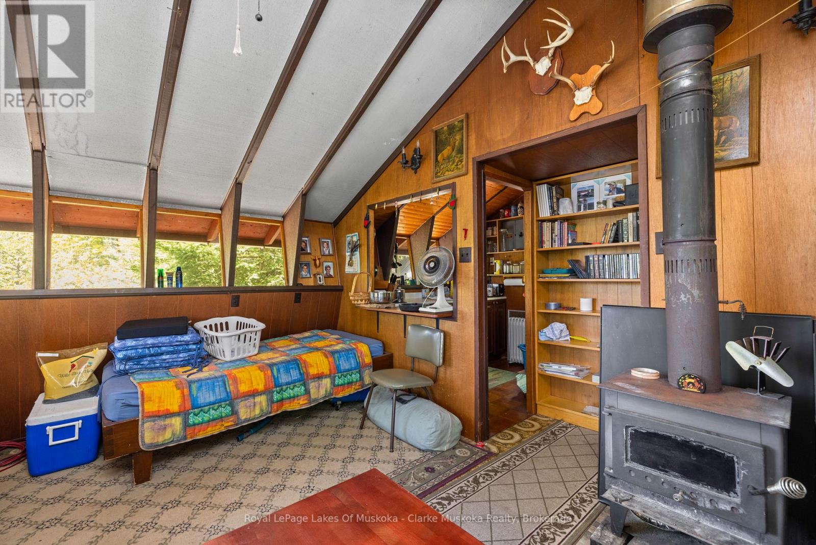 1083 Harrison Trail, Georgian Bay, Ontario  P0C 1H0 - Photo 6 - X12158460